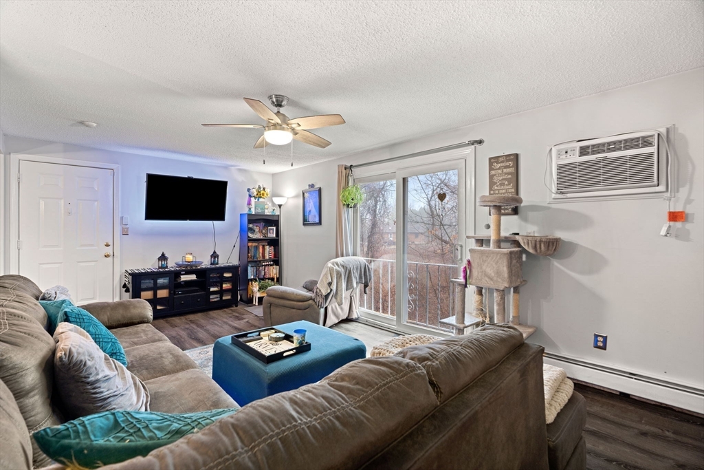 5 Birchwood Pt # 303