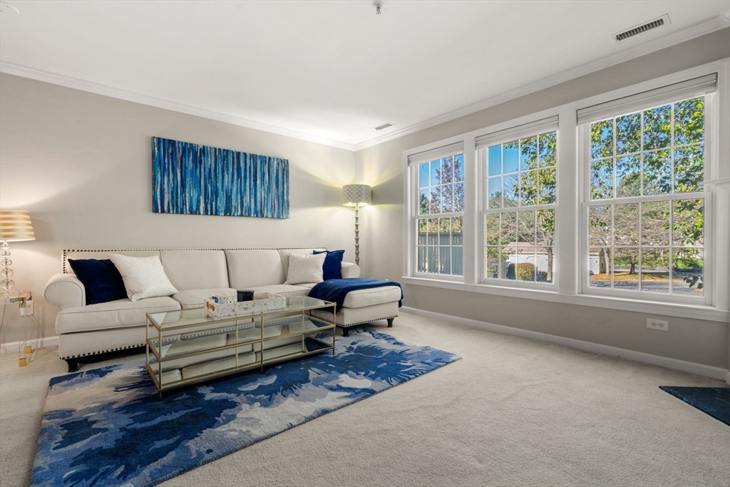 1 Riverview Blvd # 203 Unit: 2-203