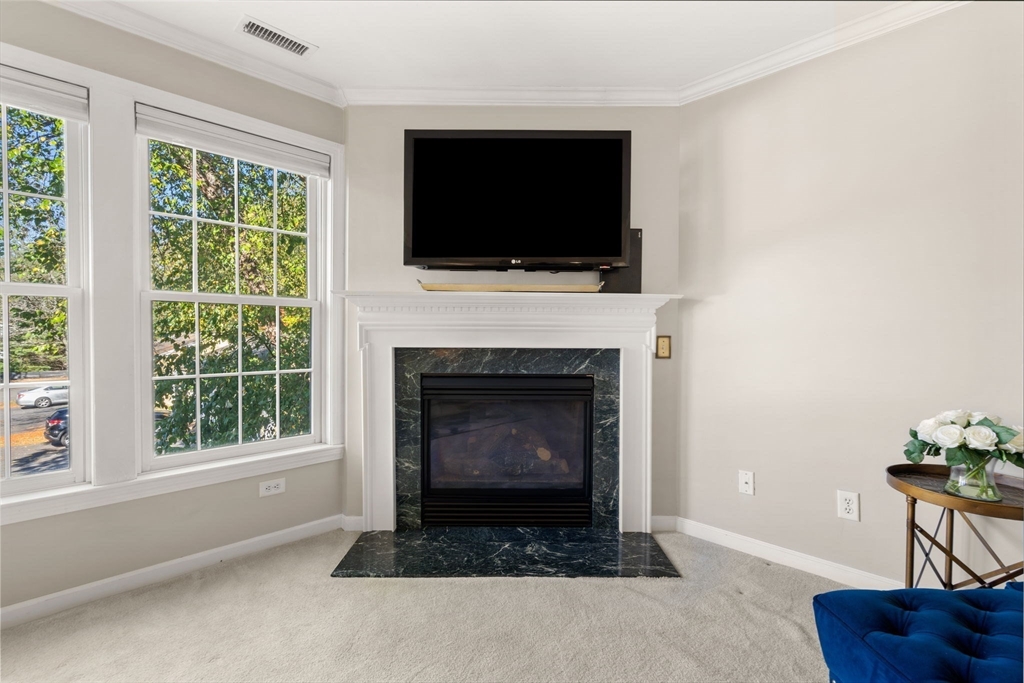 1 Riverview Blvd # 203 Unit: 2-203