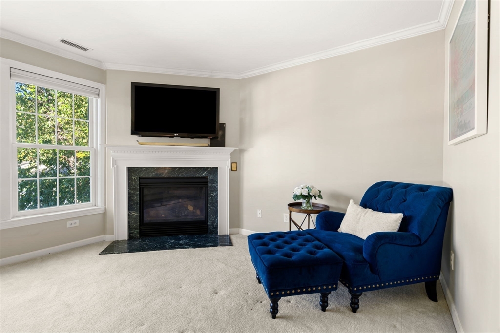 1 Riverview Blvd # 203 Unit: 2-203