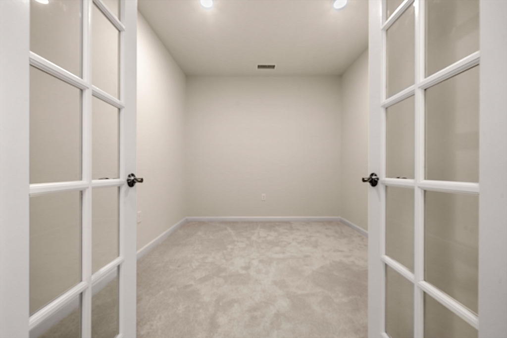 2 Stratton Dr # 102