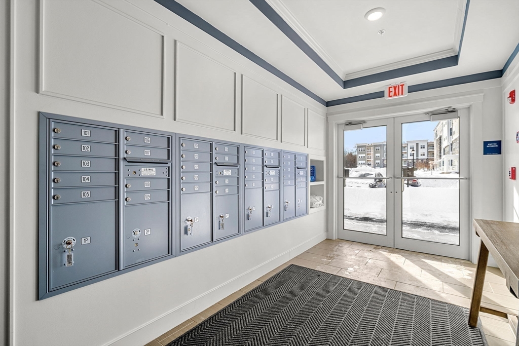 2 Stratton Dr # 102