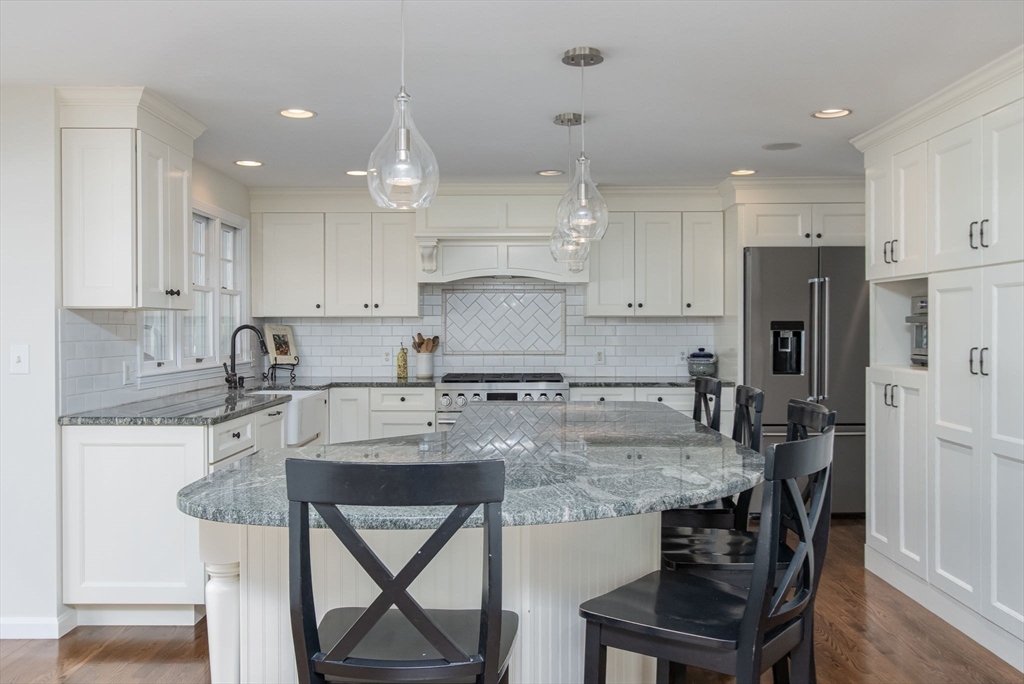 53 Mclains Woods Rd