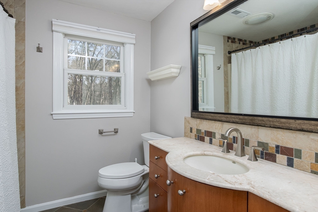 53 Mclains Woods Rd