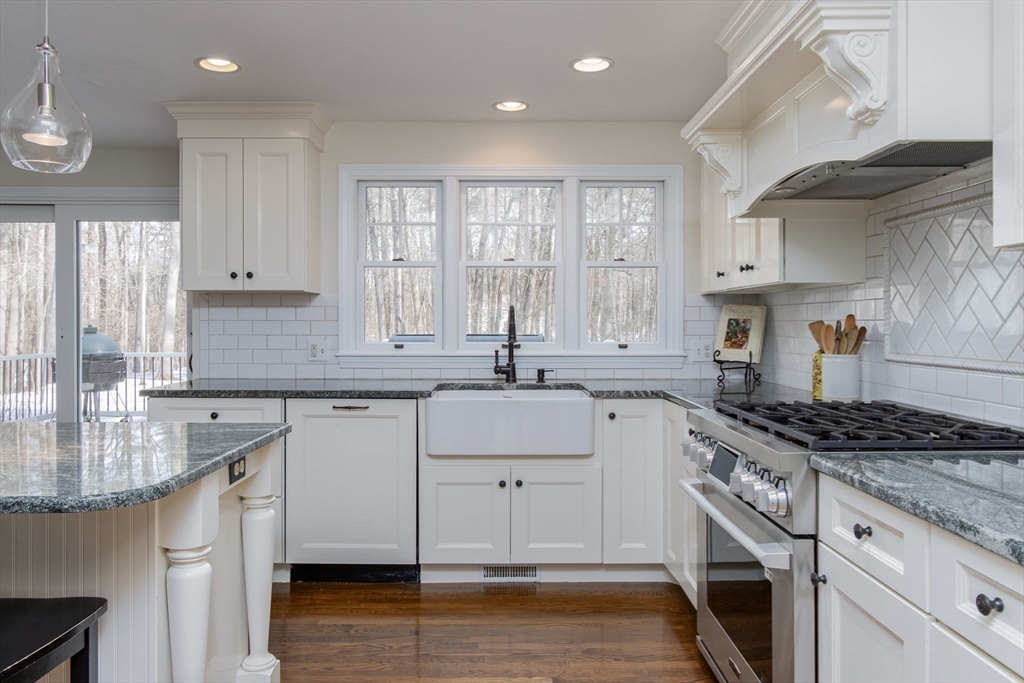 53 Mclains Woods Rd