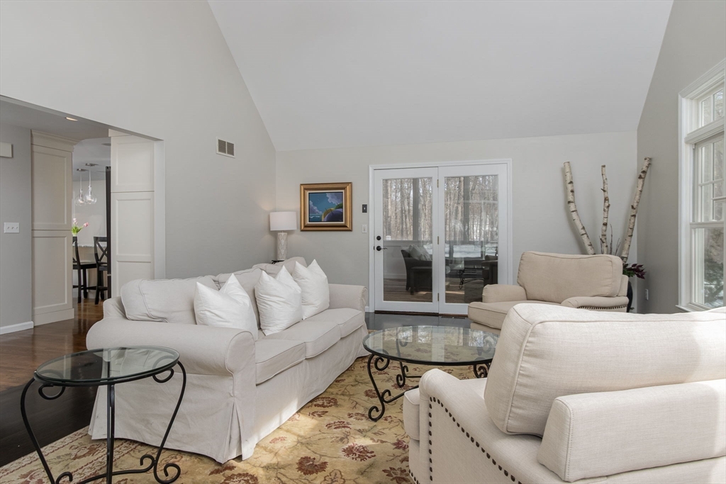 53 Mclains Woods Rd