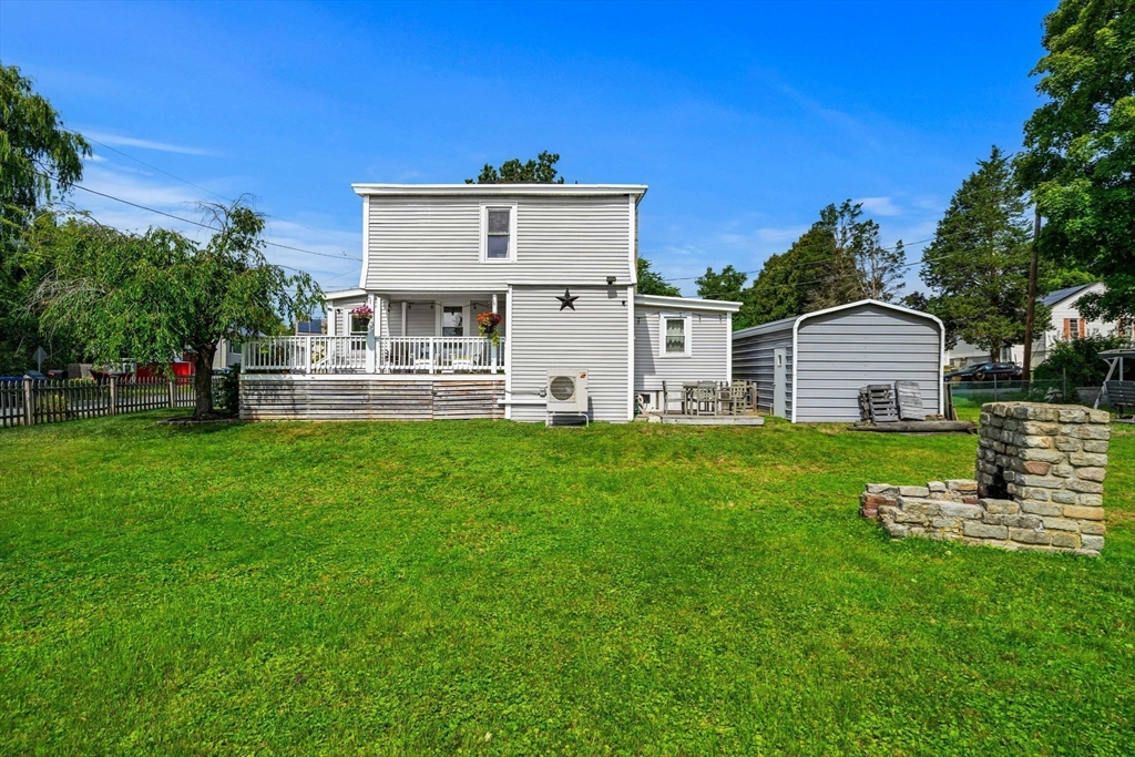 22 Loring Rd