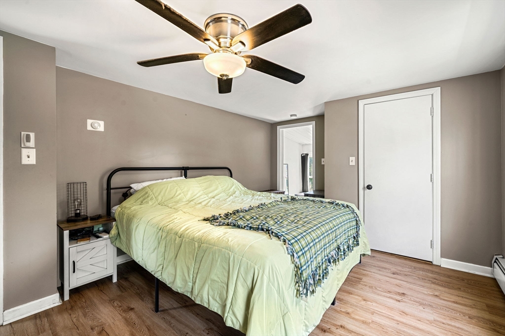 22 Loring Rd