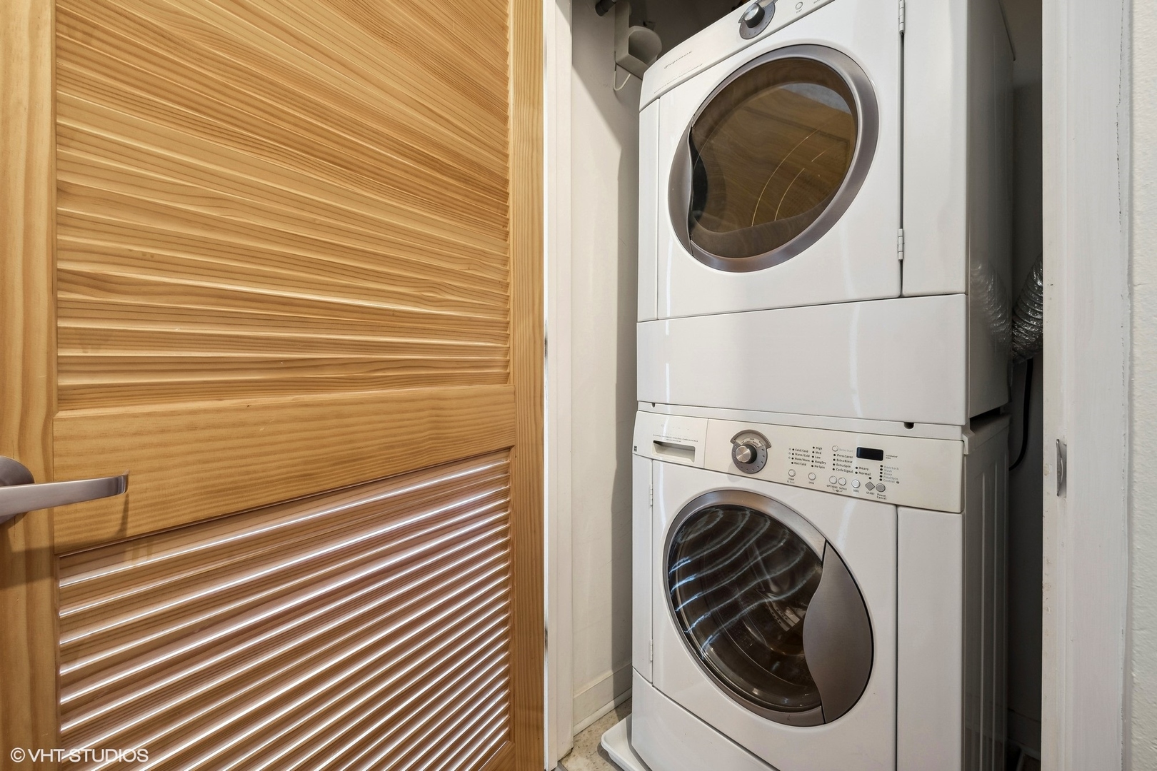 1224 W Van Buren Street Unit: 419