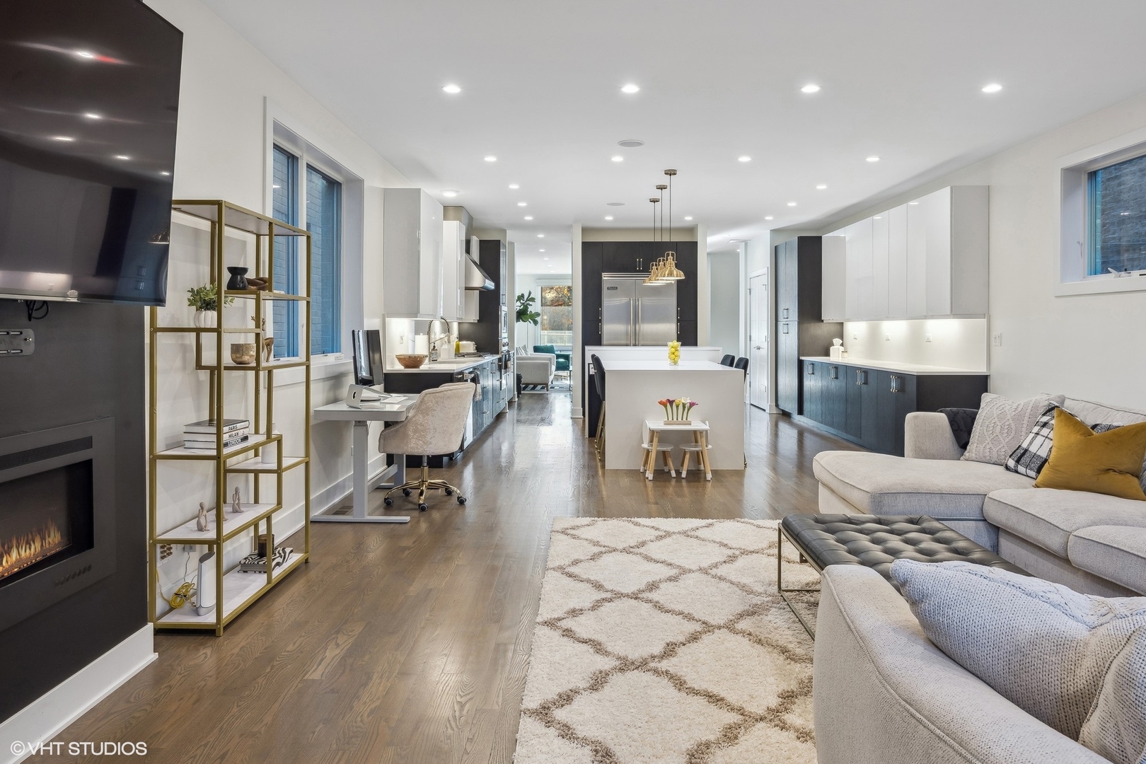 1516 W Huron Street Unit: 1