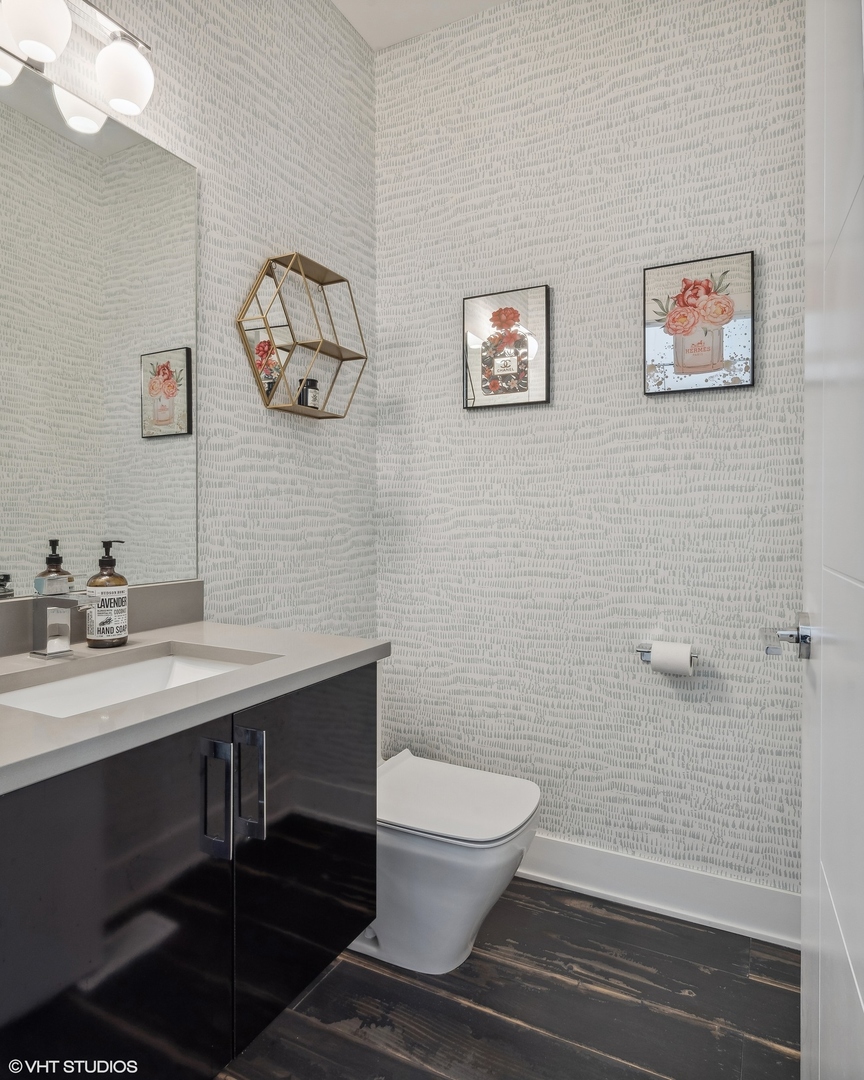 1516 W Huron Street Unit: 1