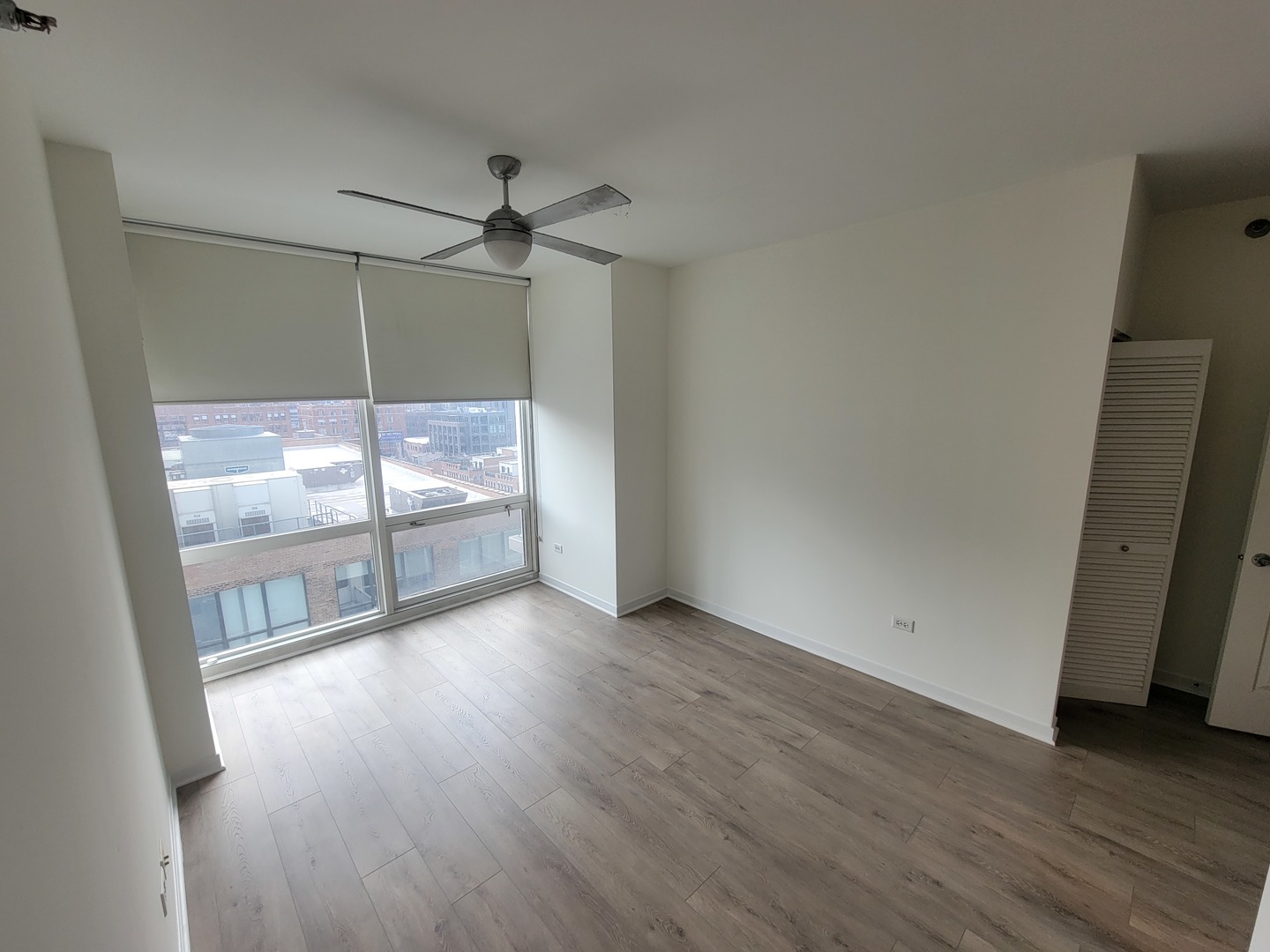 757 N Orleans Street Unit: 1004