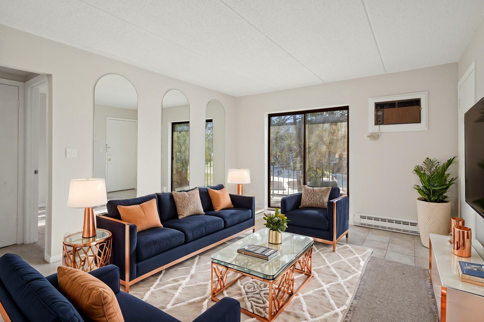 942 N Rohlwing Road Unit: 101F