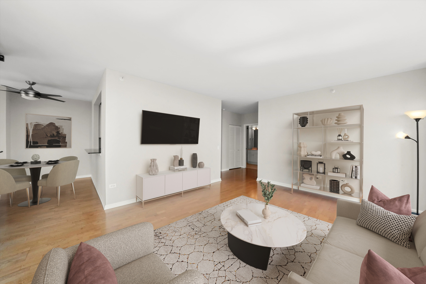 125 S Jefferson Street Unit: 1702