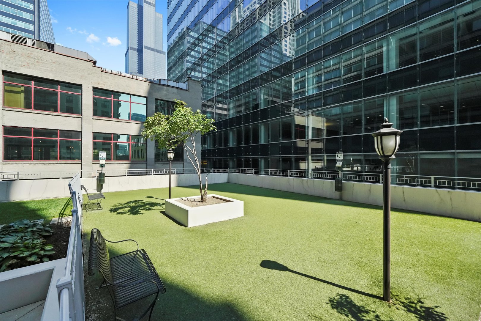 125 S Jefferson Street Unit: 1702