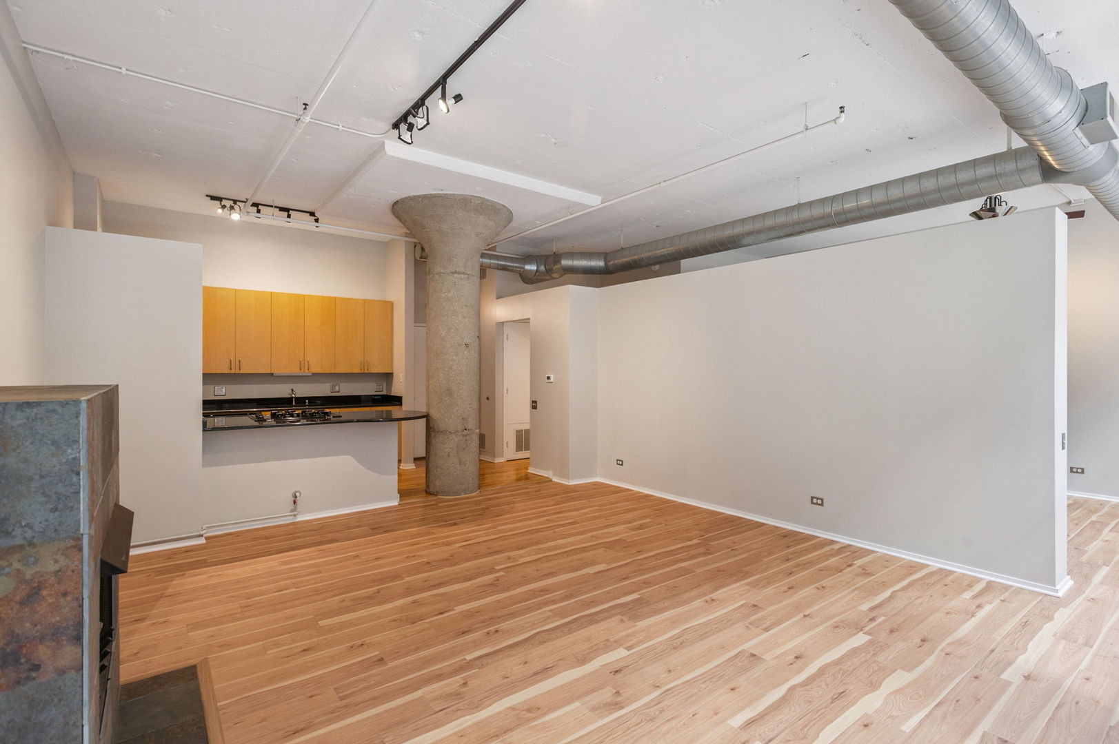 130 S Canal Street Unit: 210