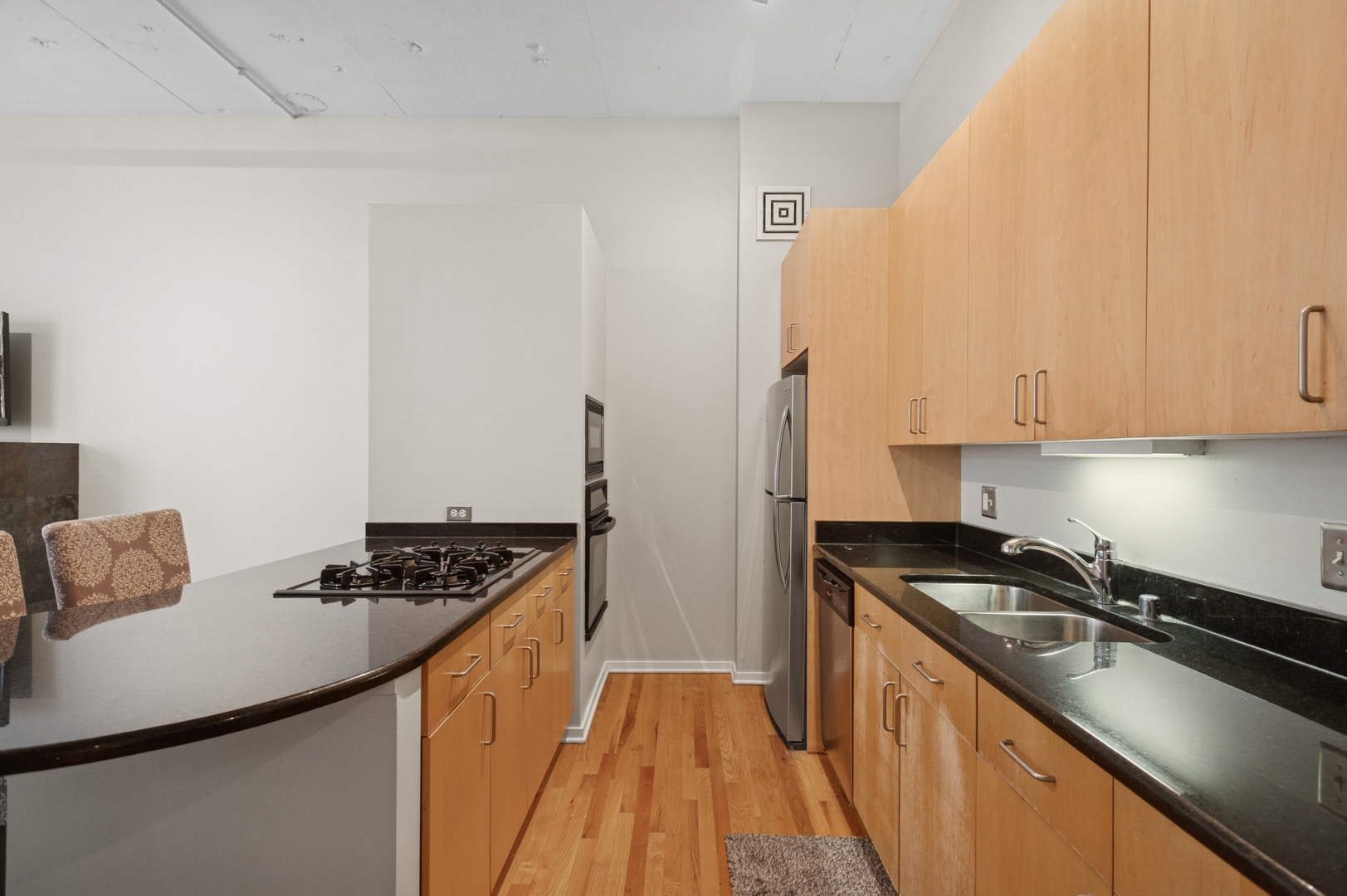 130 S Canal Street Unit: 210