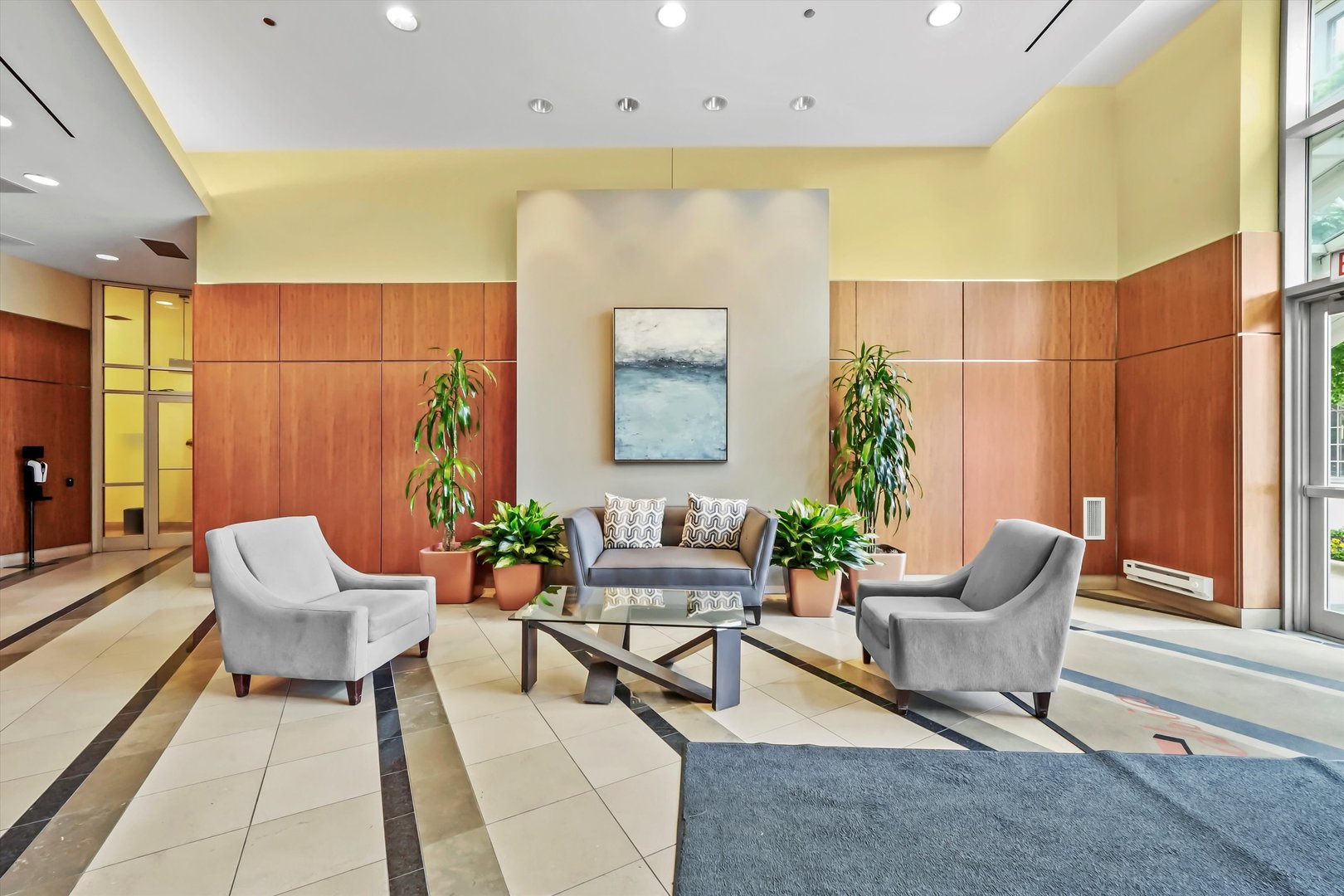 125 S Jefferson Street Unit: 1702