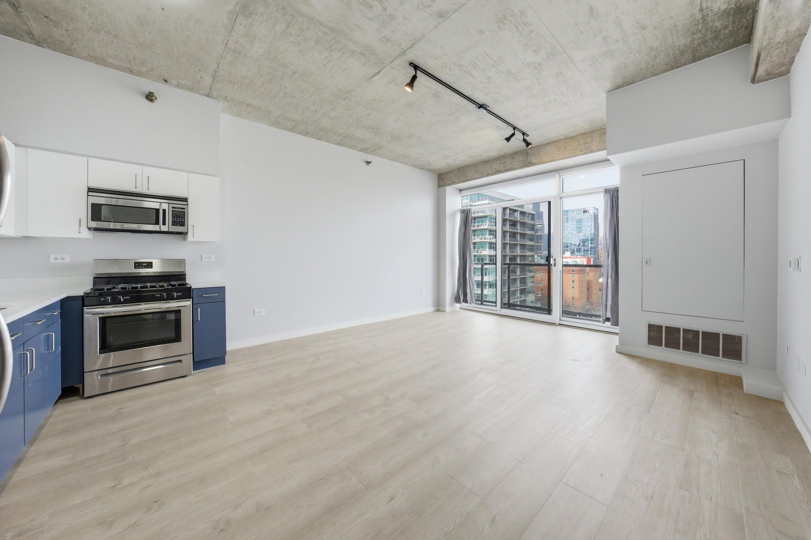 1620 S Michigan Avenue Unit: 903