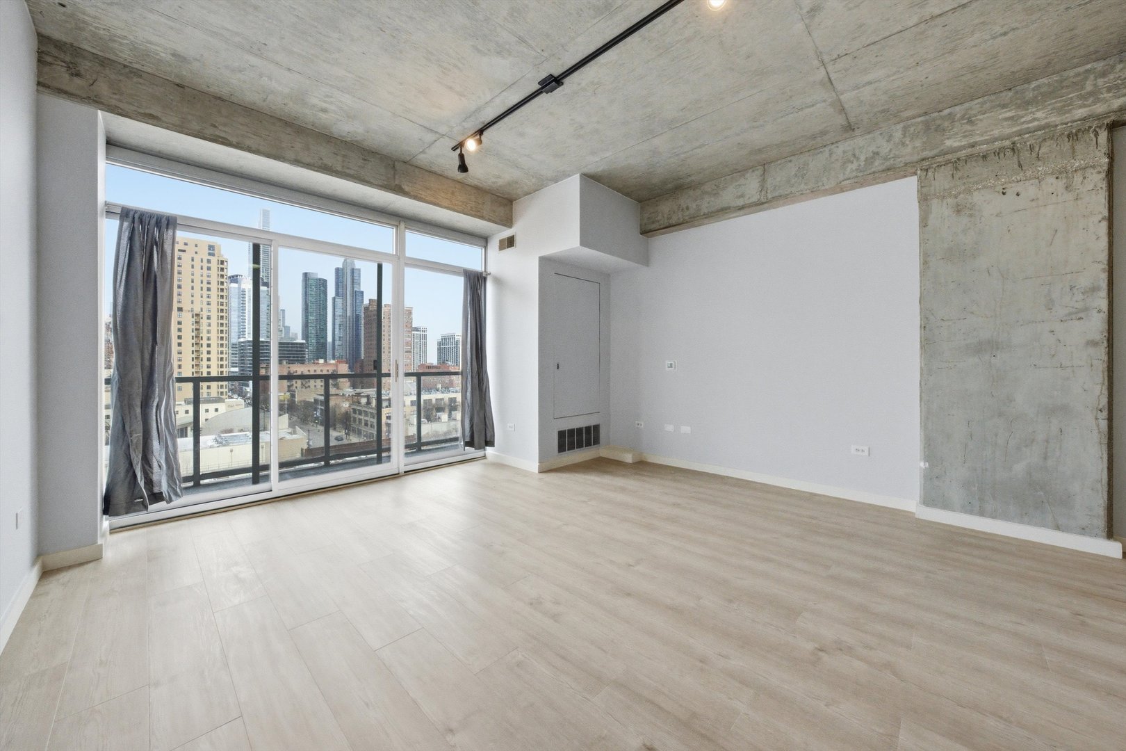 1620 S Michigan Avenue Unit: 903
