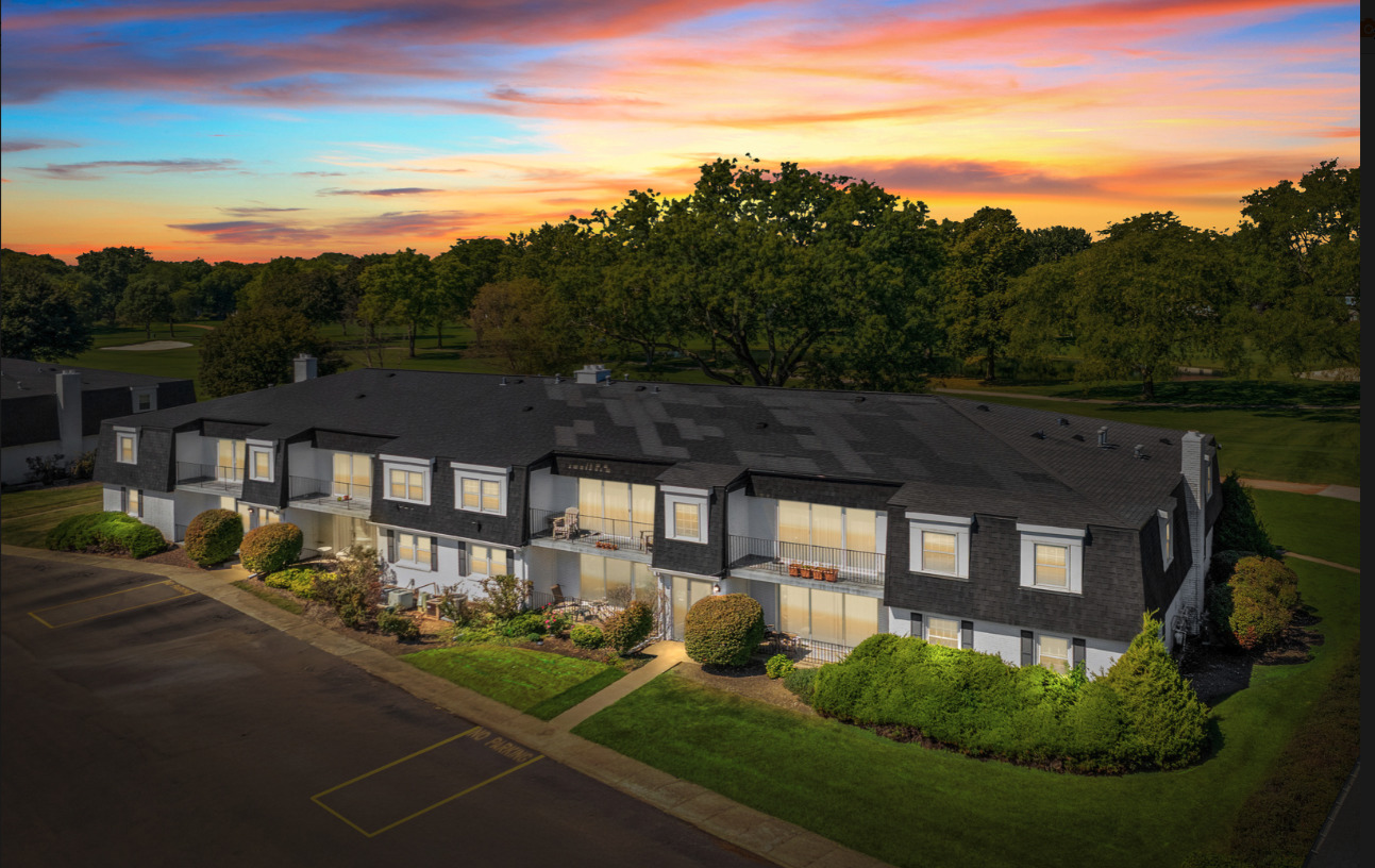 1133 Royal Saint George Drive Unit: 108