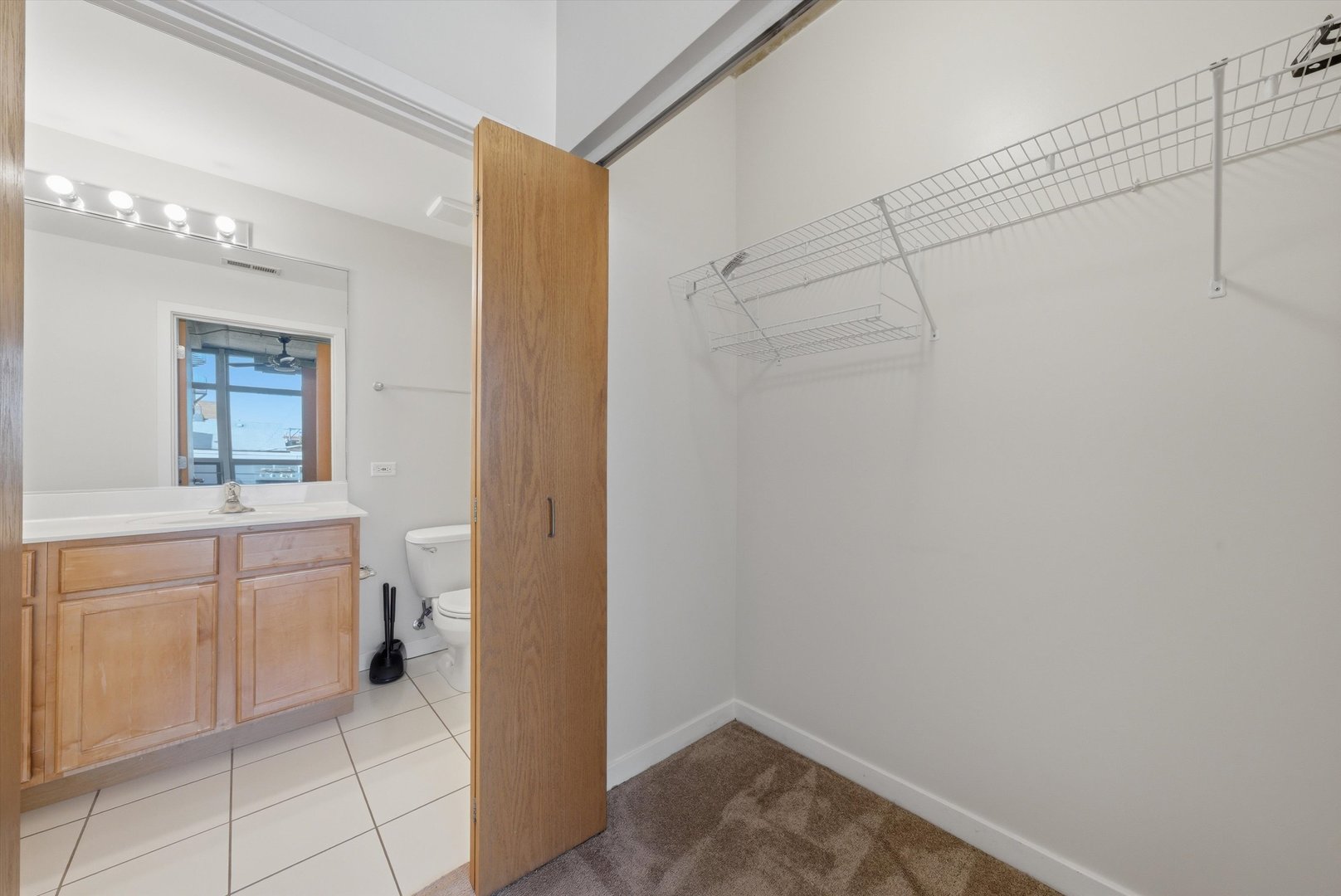 1610 W Fullerton Avenue Unit: 207