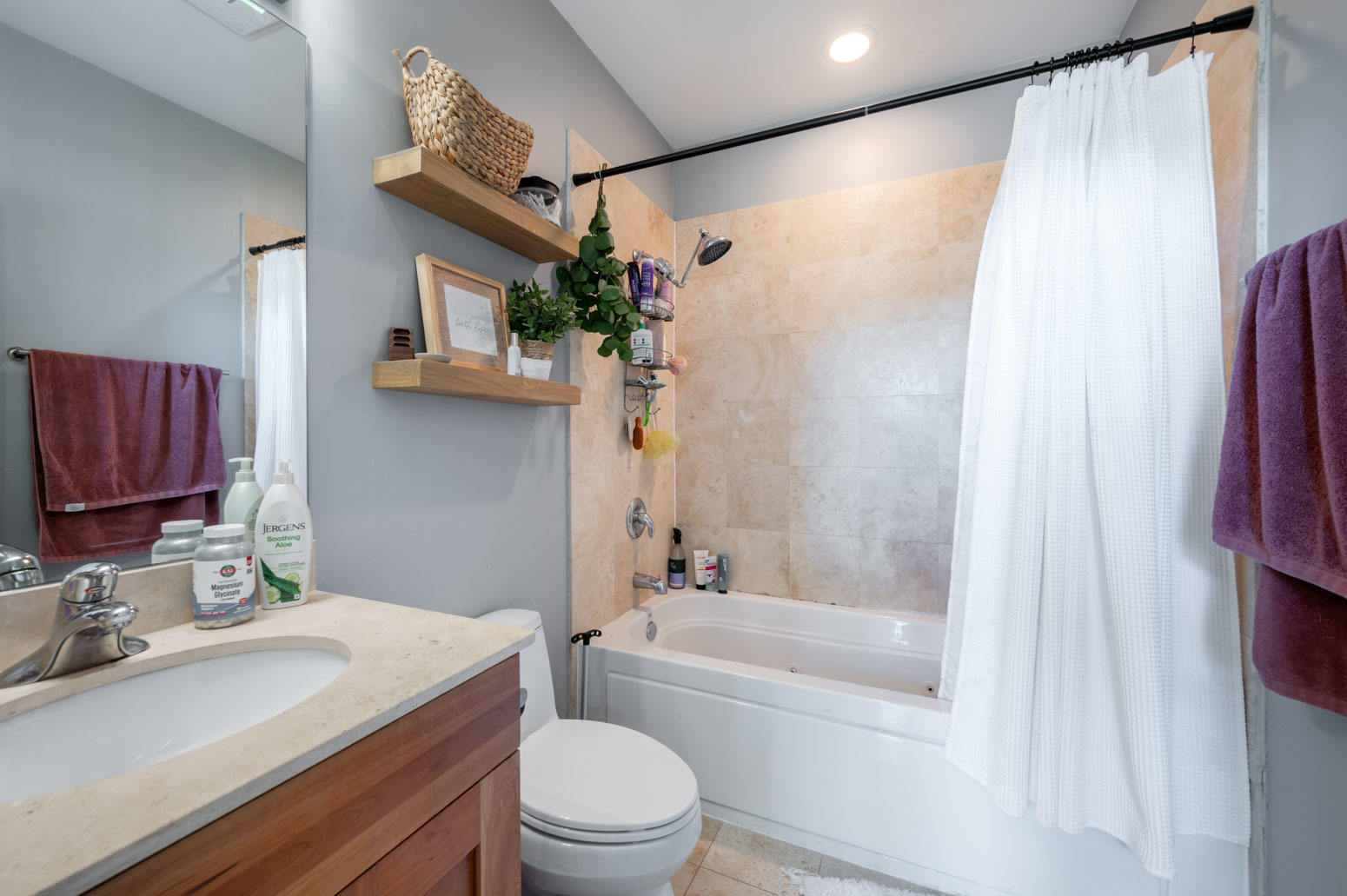 4662 N Winthrop Avenue Unit: 3N