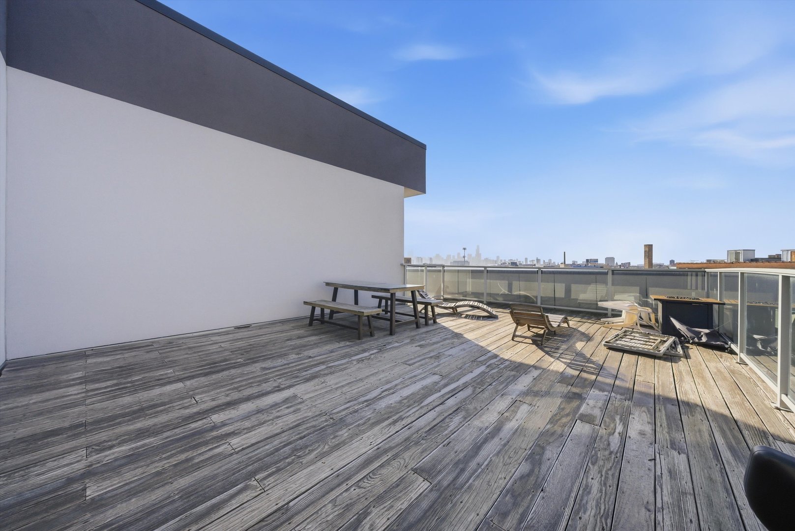 1610 W Fullerton Avenue Unit: 403