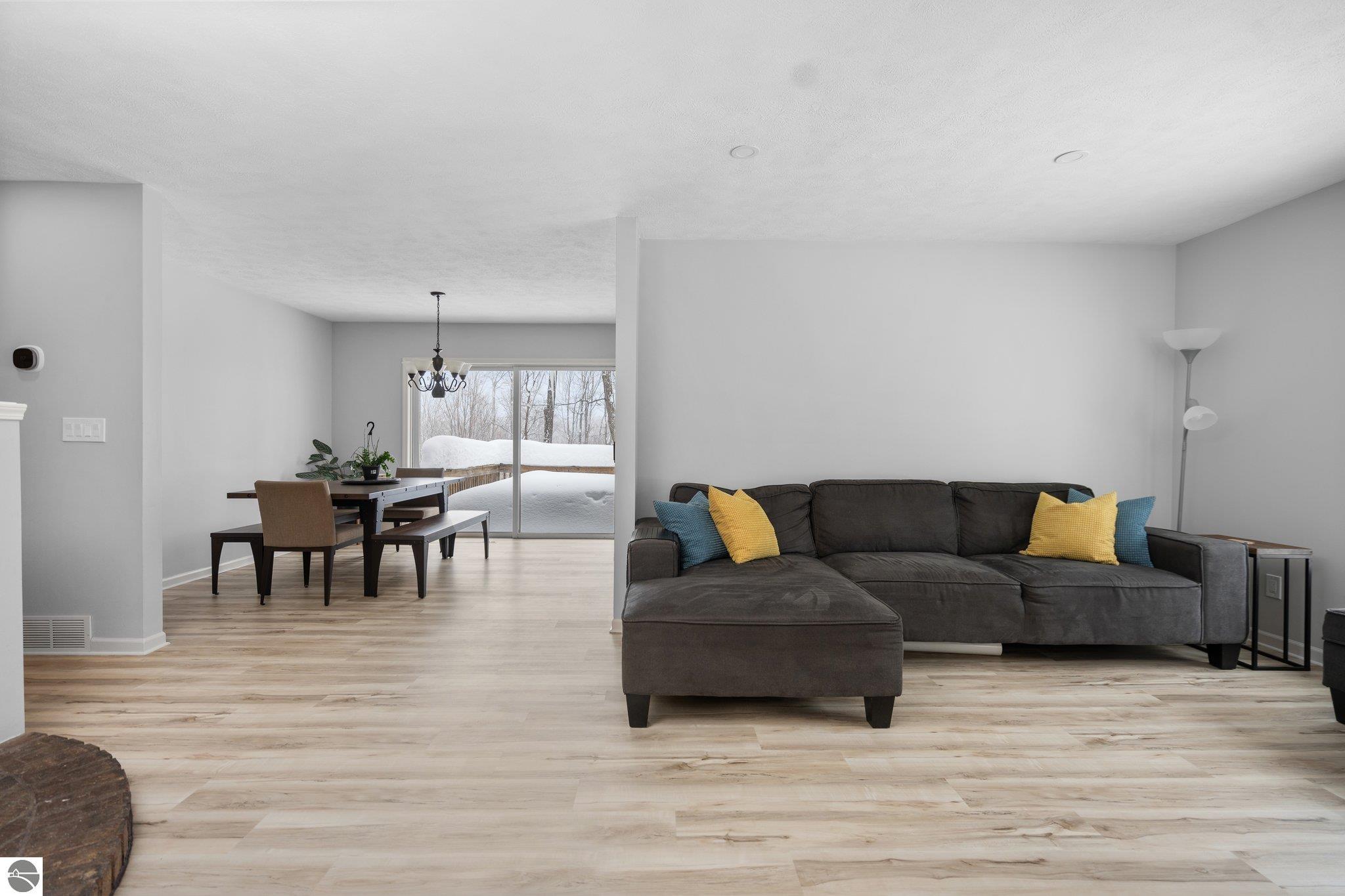 3945 Timberwolf Drive