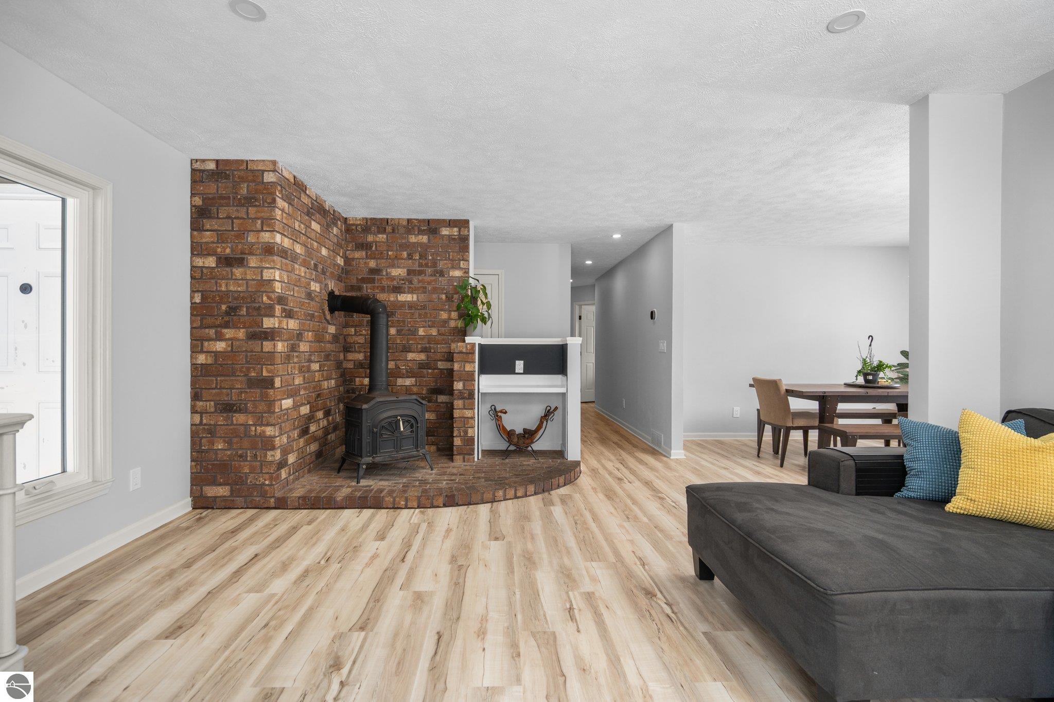 3945 Timberwolf Drive