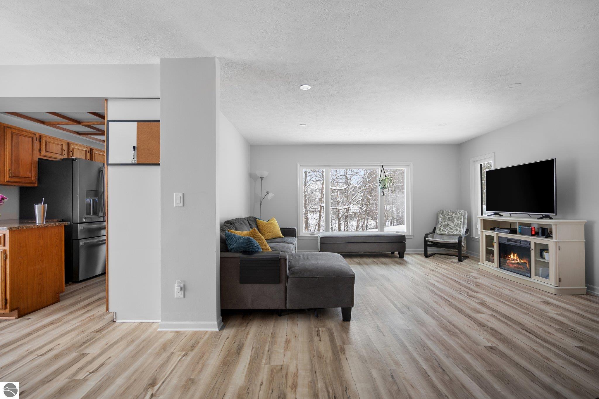 3945 Timberwolf Drive