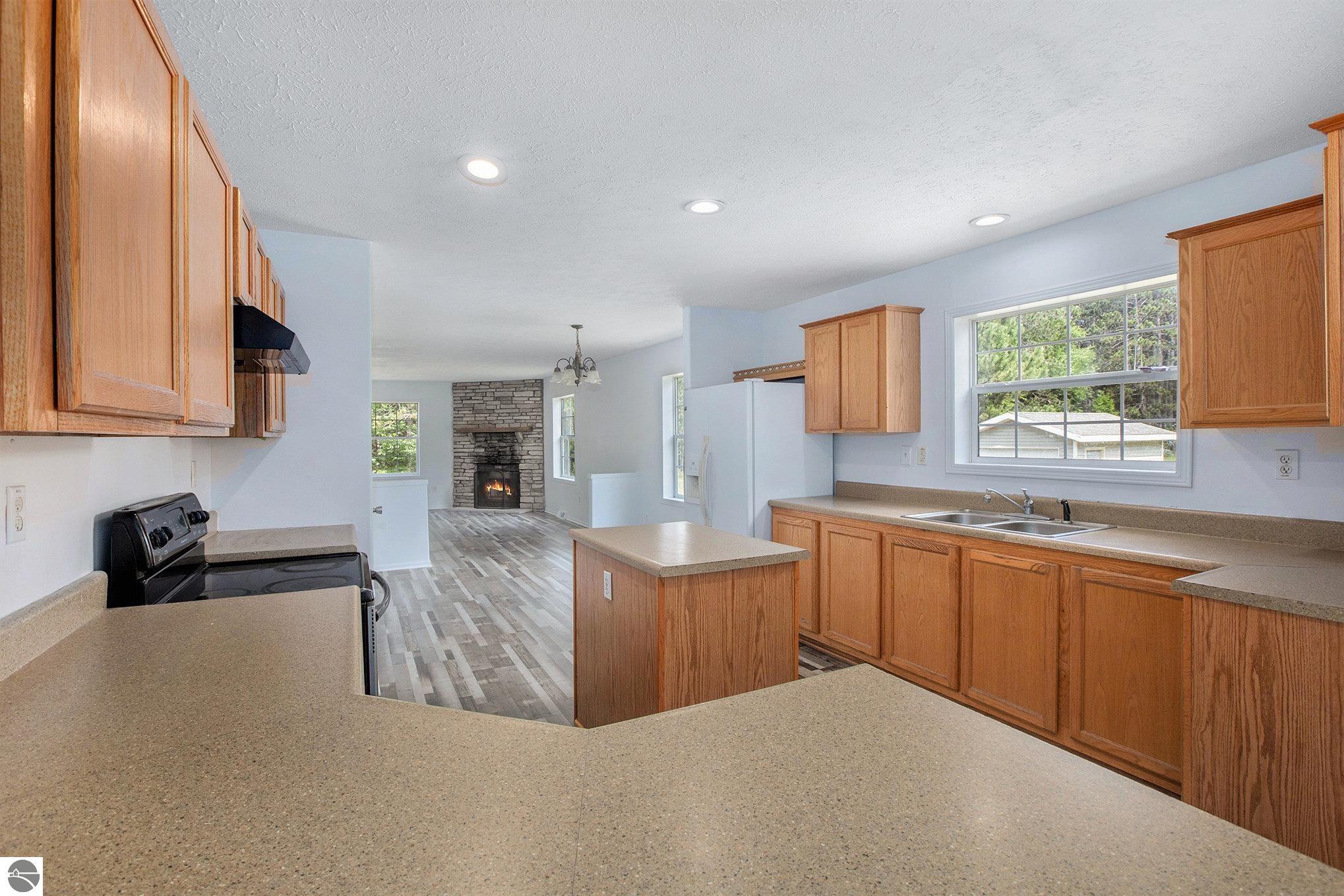 5820 Pine Aire Drive