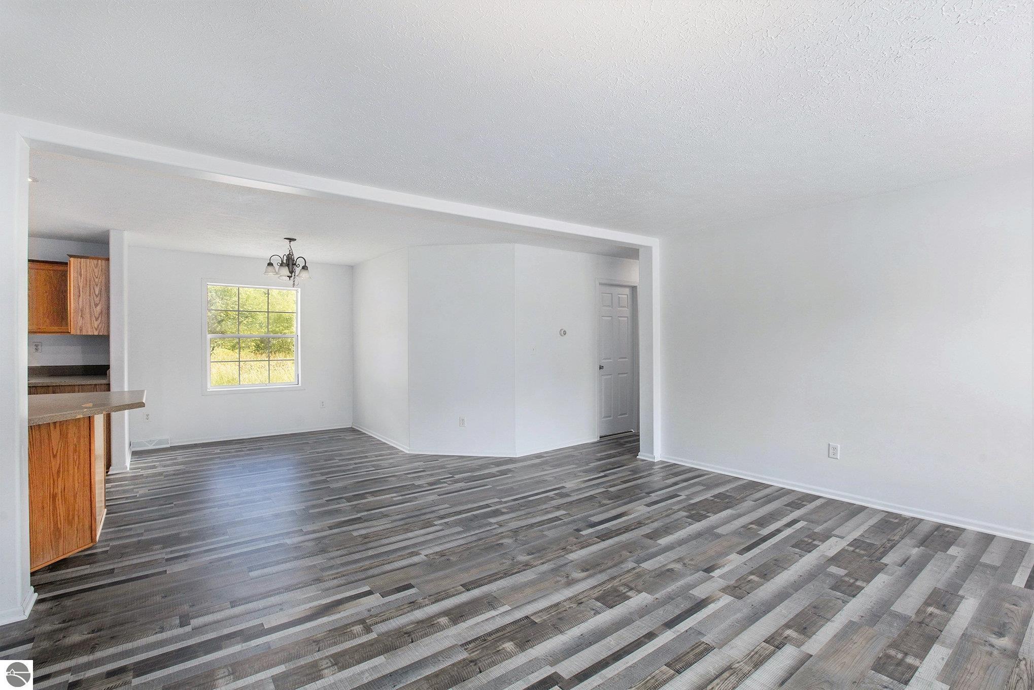 5820 Pine Aire Drive