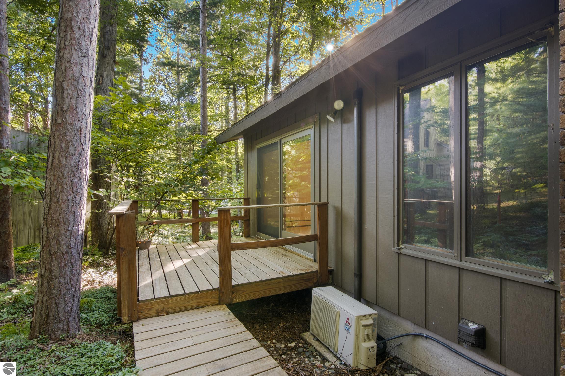 4435 Deerwood Drive