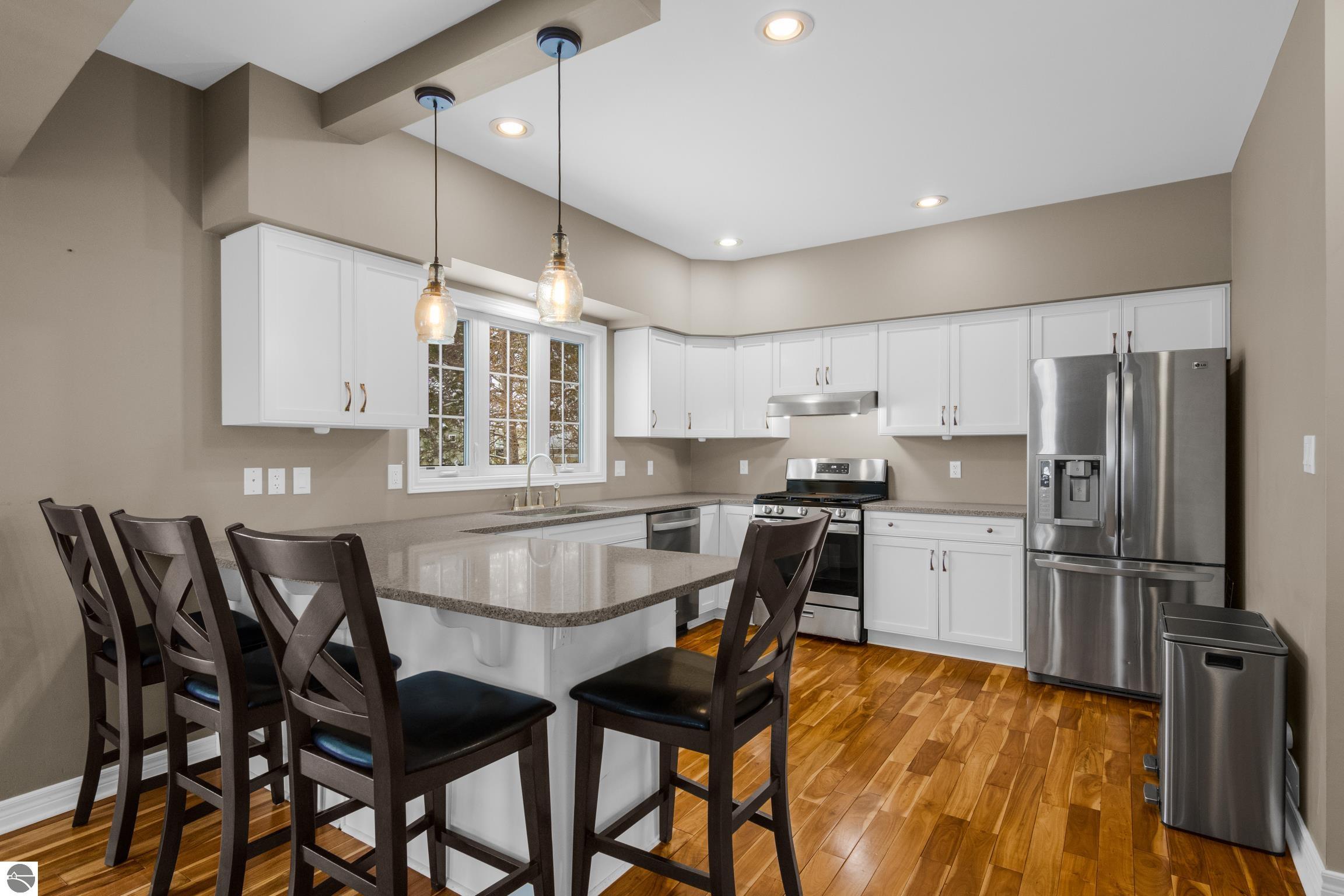 5432 Ravenhurst Drive