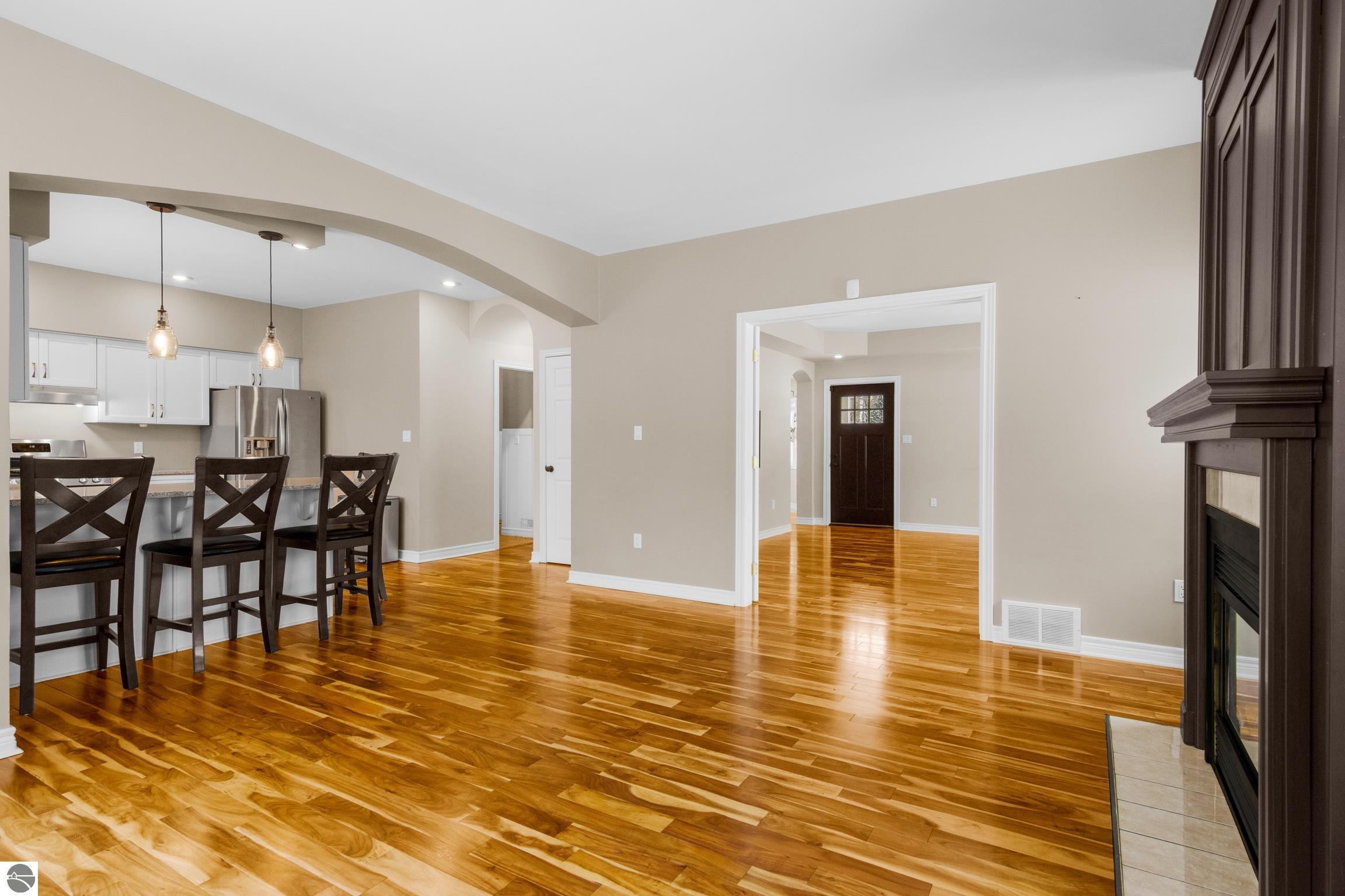 5432 Ravenhurst Drive