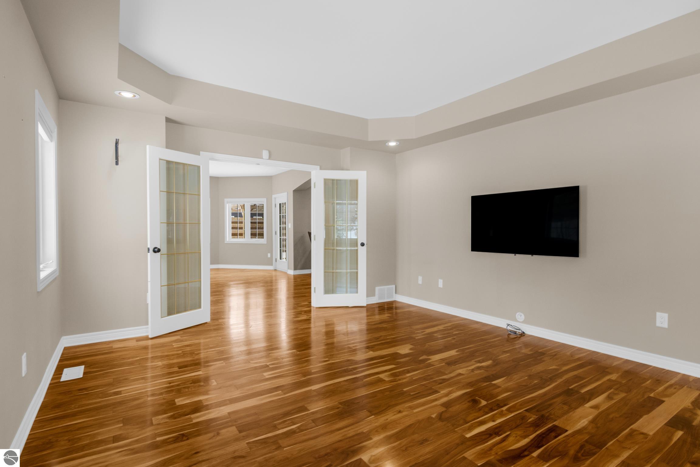 5432 Ravenhurst Drive