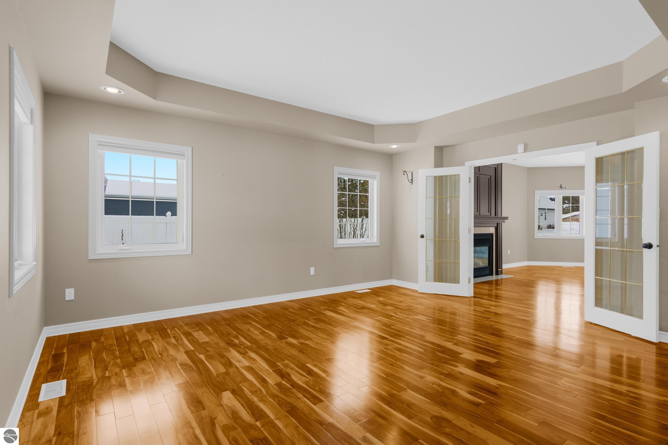 5432 Ravenhurst Drive