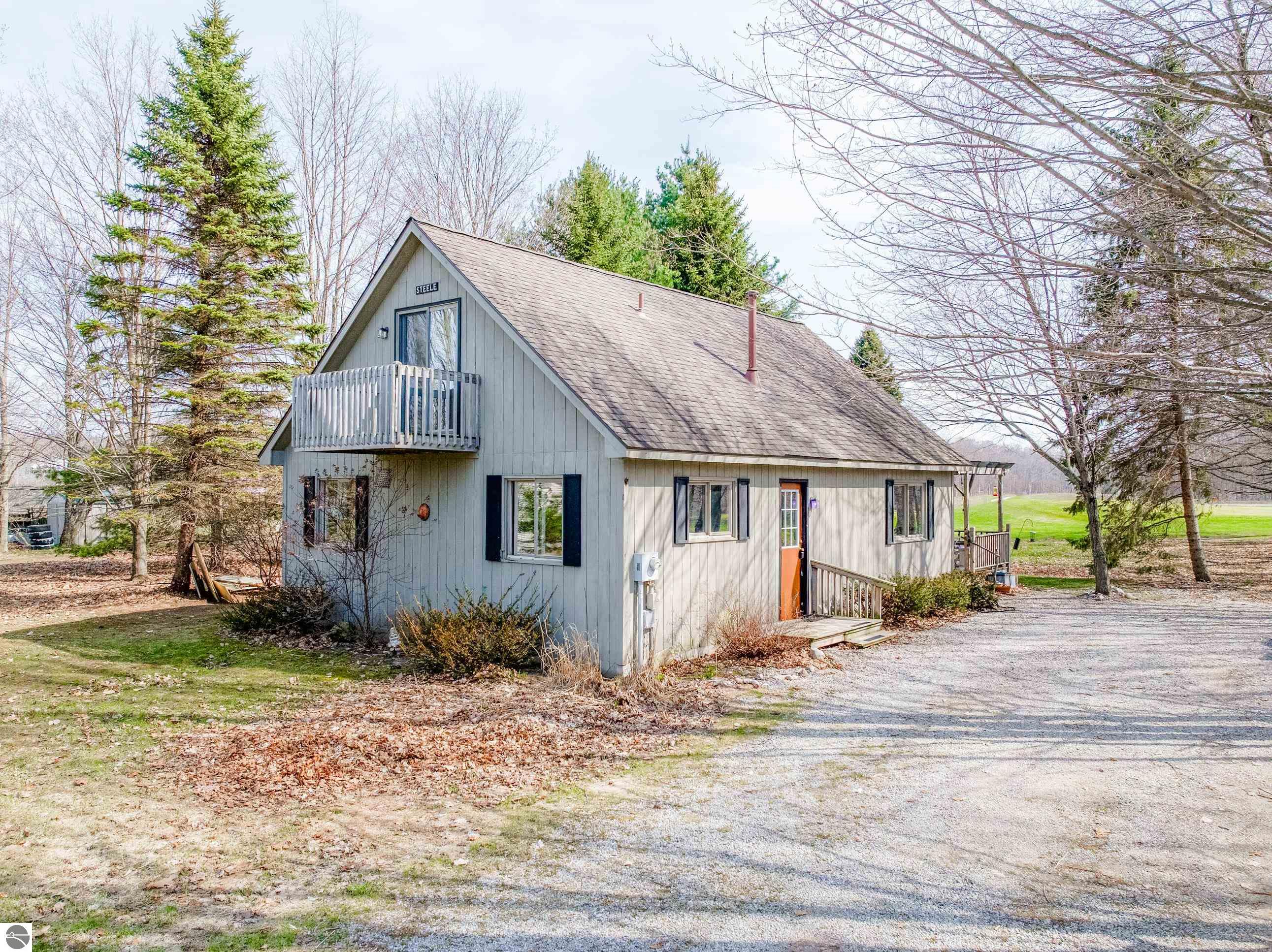 1946 E Swanson Trail