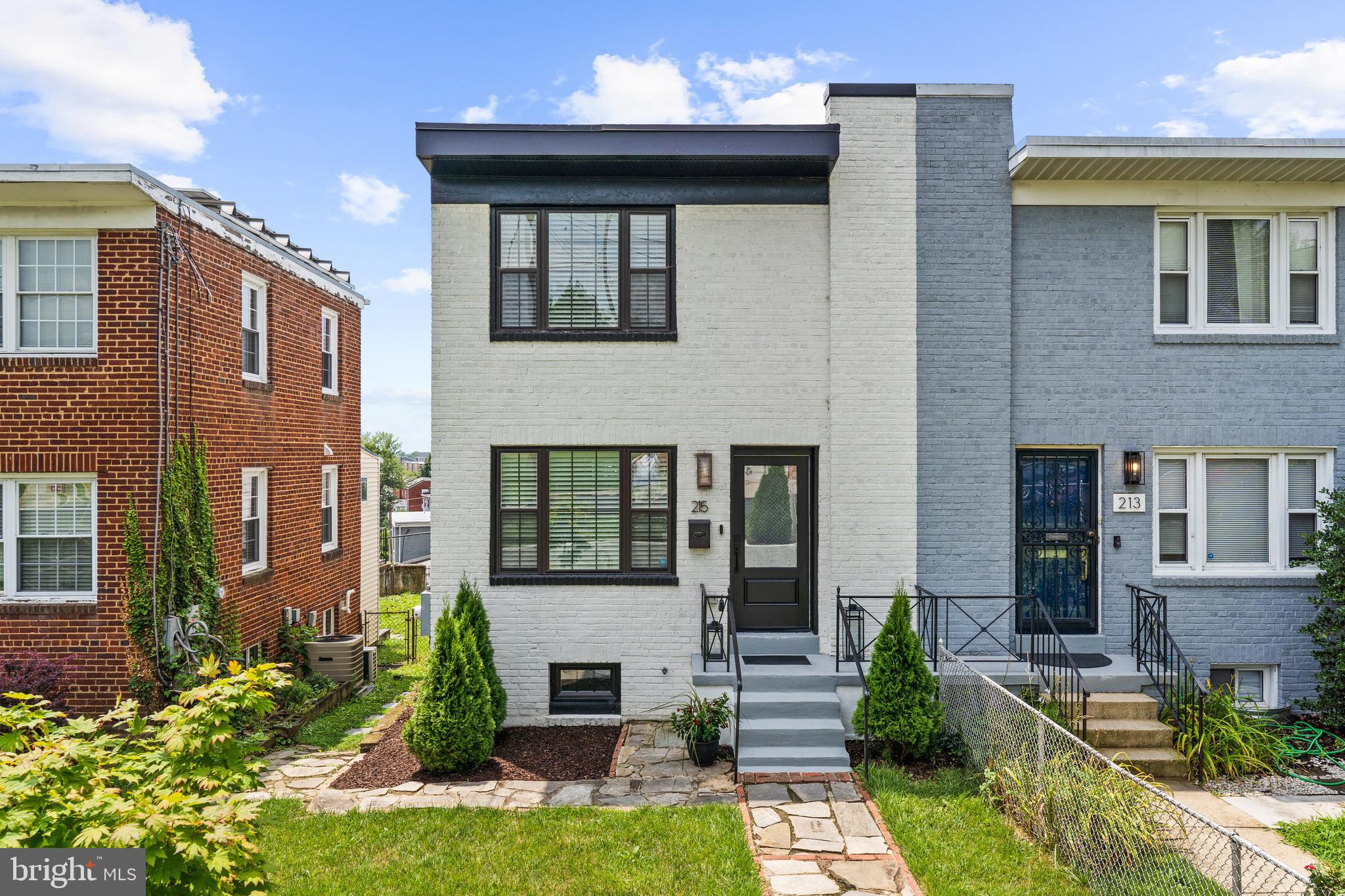 215 Oglethorpe STREET NE