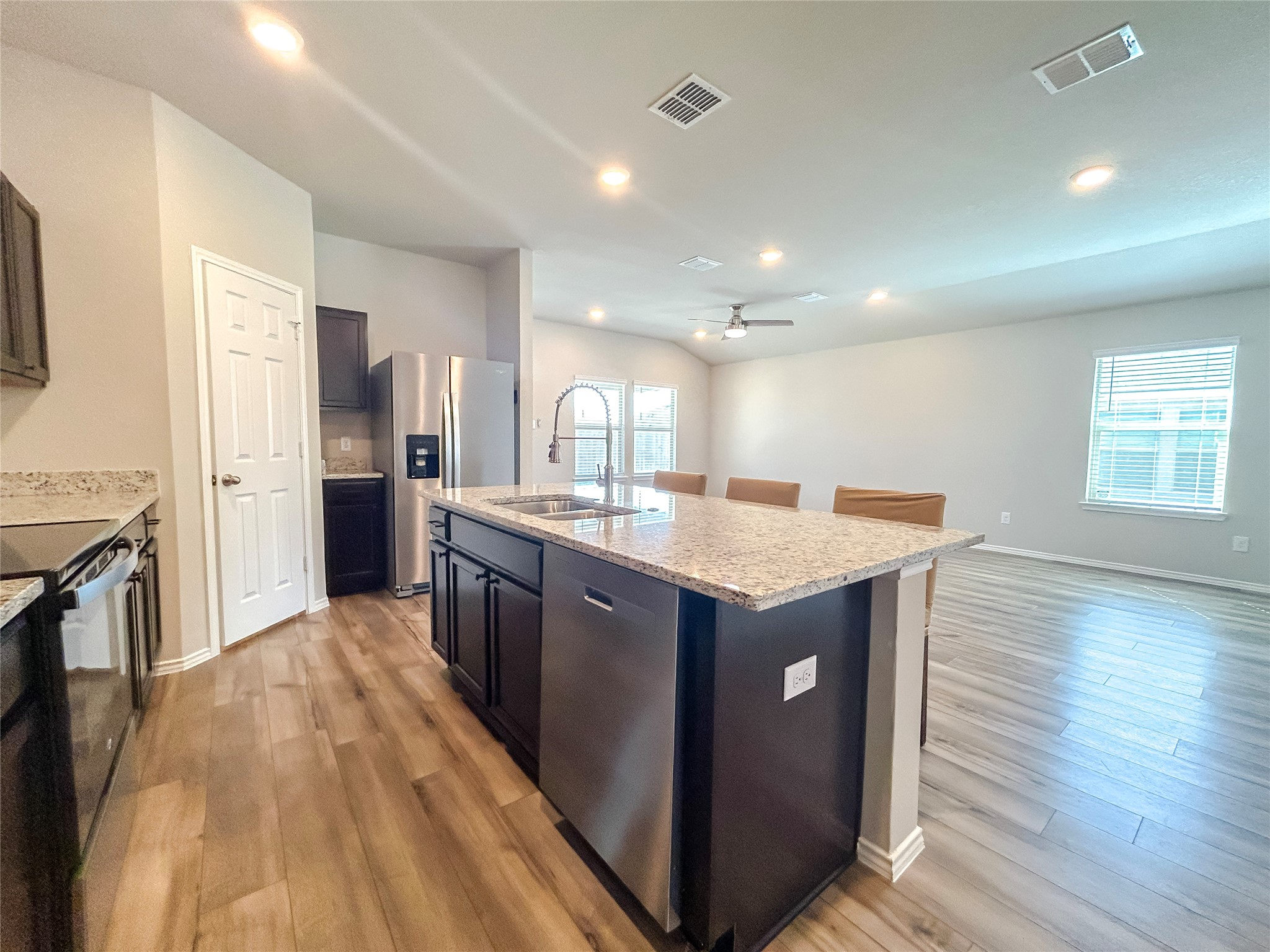 7208 Canadian Drive