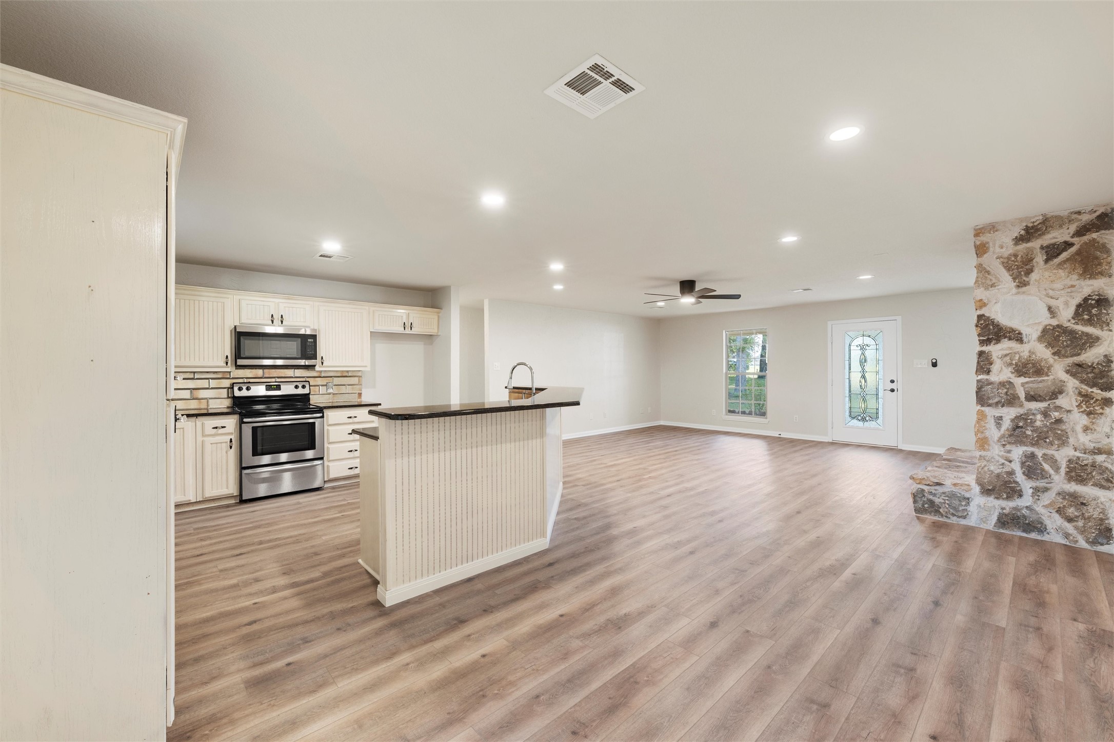 447 Woodland Drive