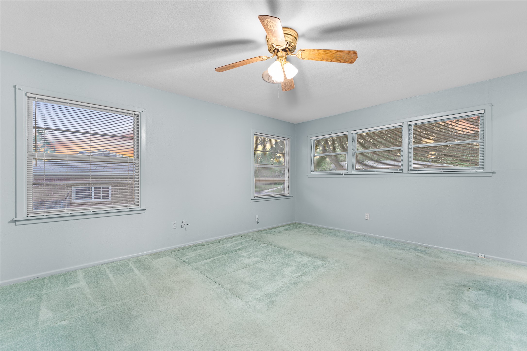 1617 Hilltop Drive