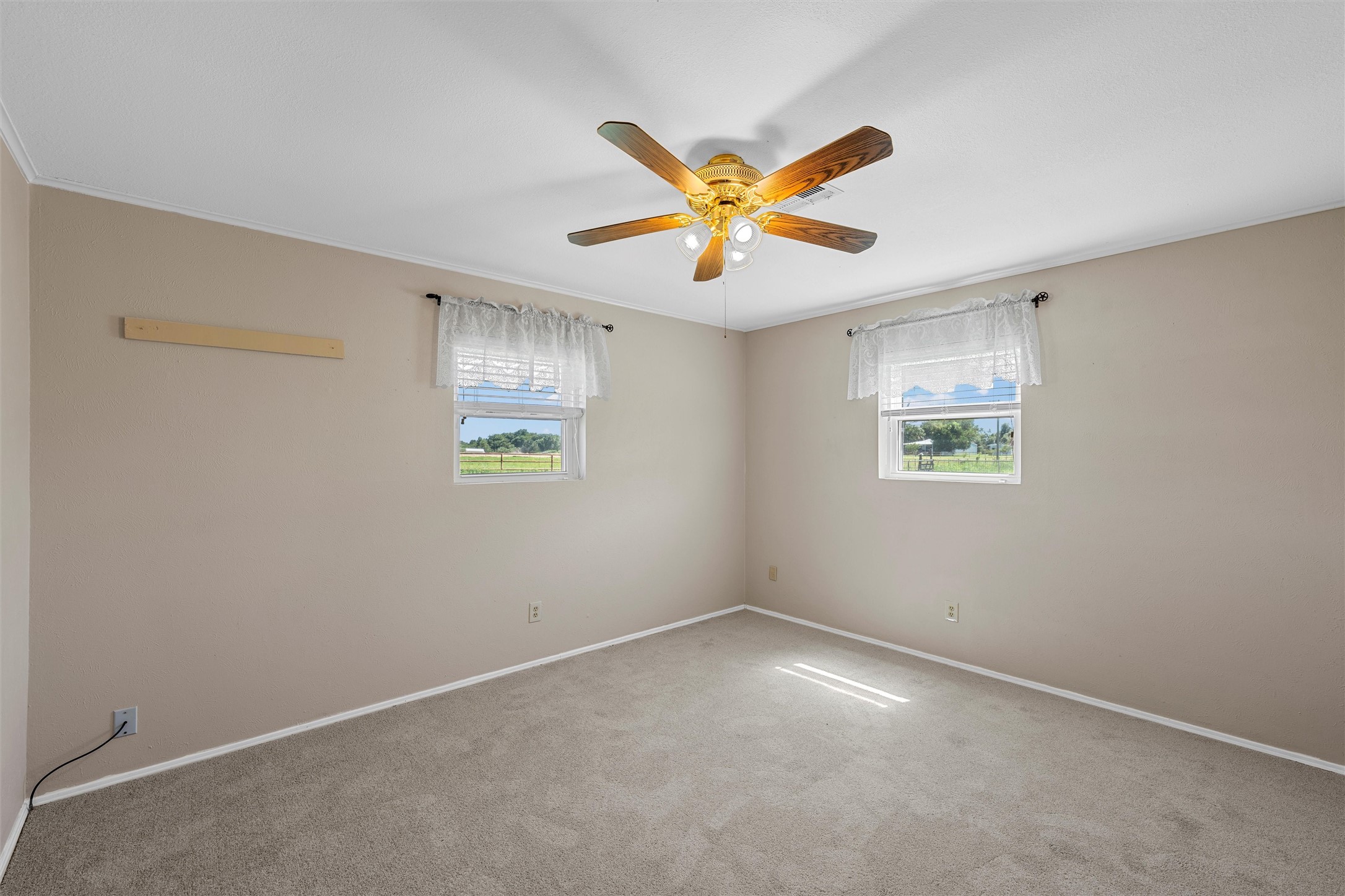 1684 Hamilton Drive