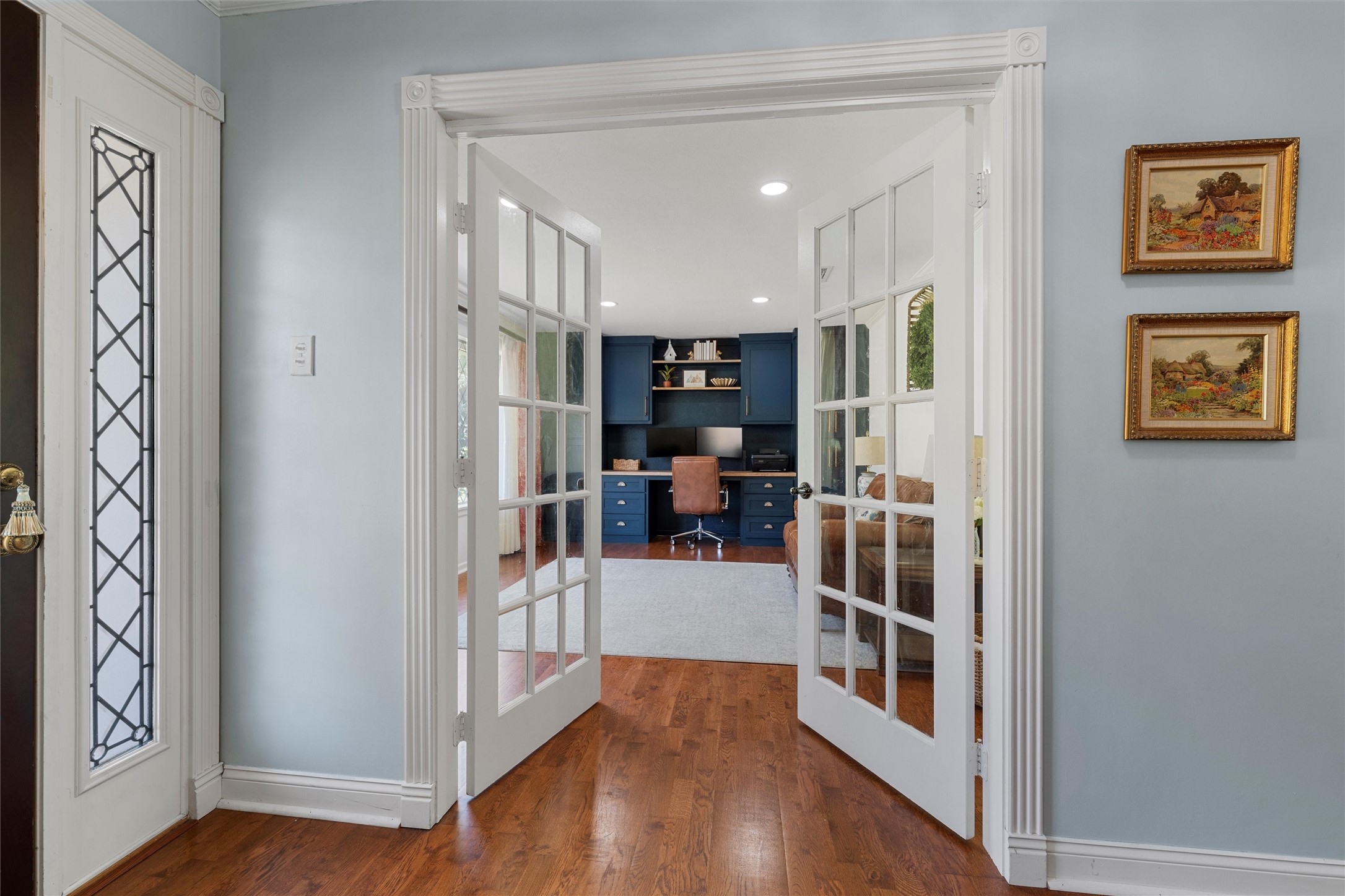 9041 Oriole Drive