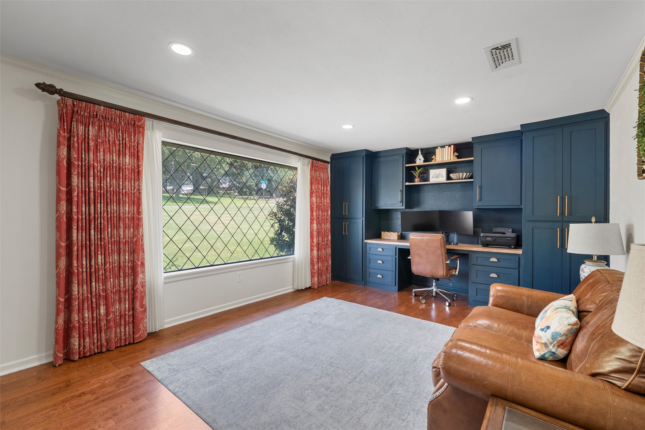 9041 Oriole Drive