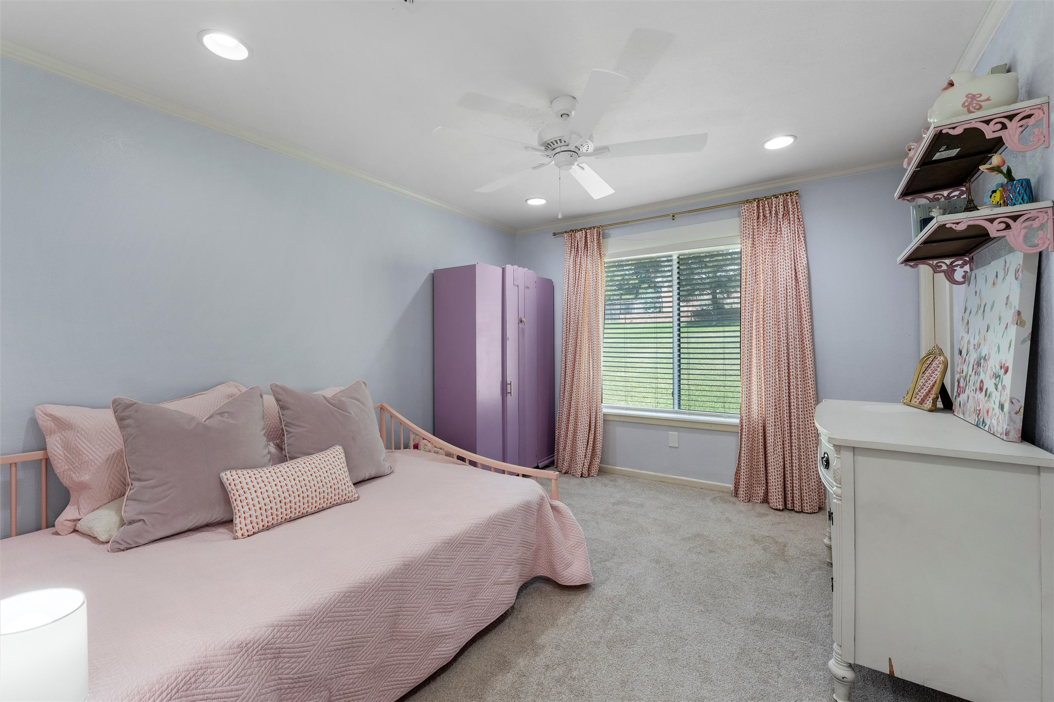 9041 Oriole Drive