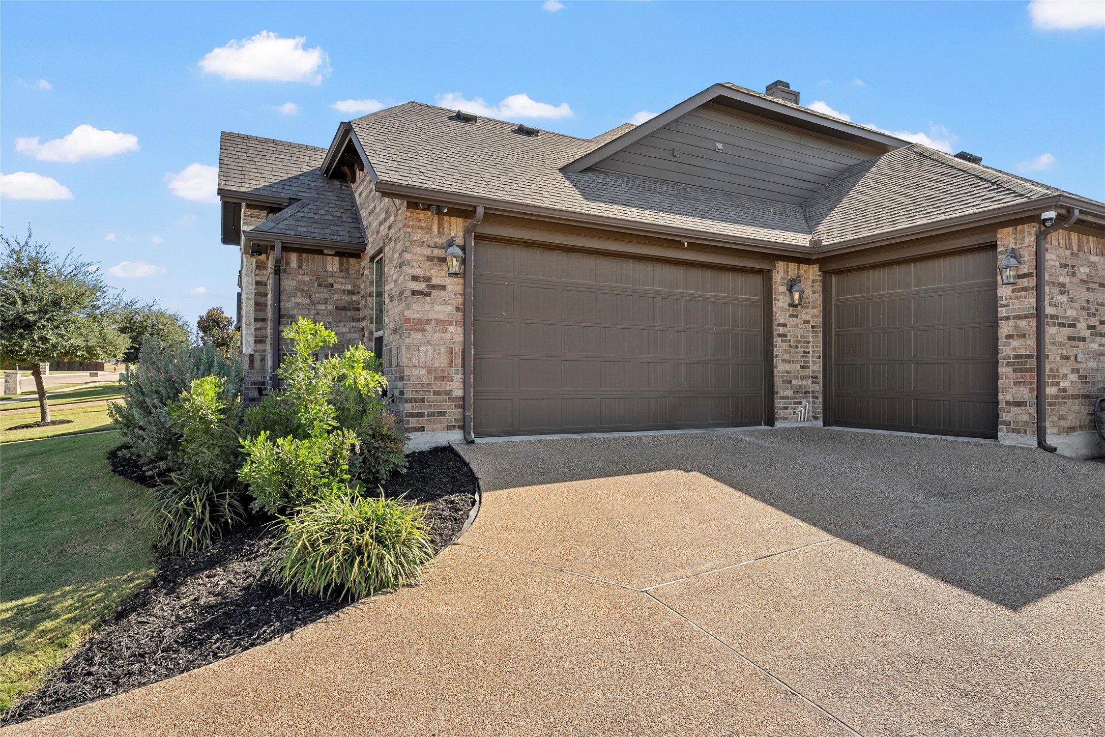 104 Hoyt Drive