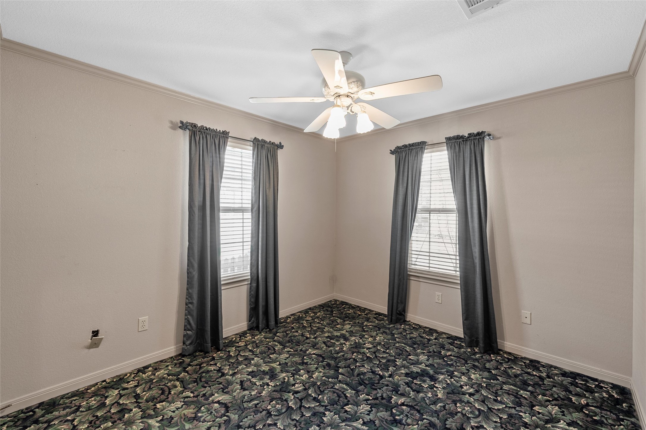 103-105 E Center Street