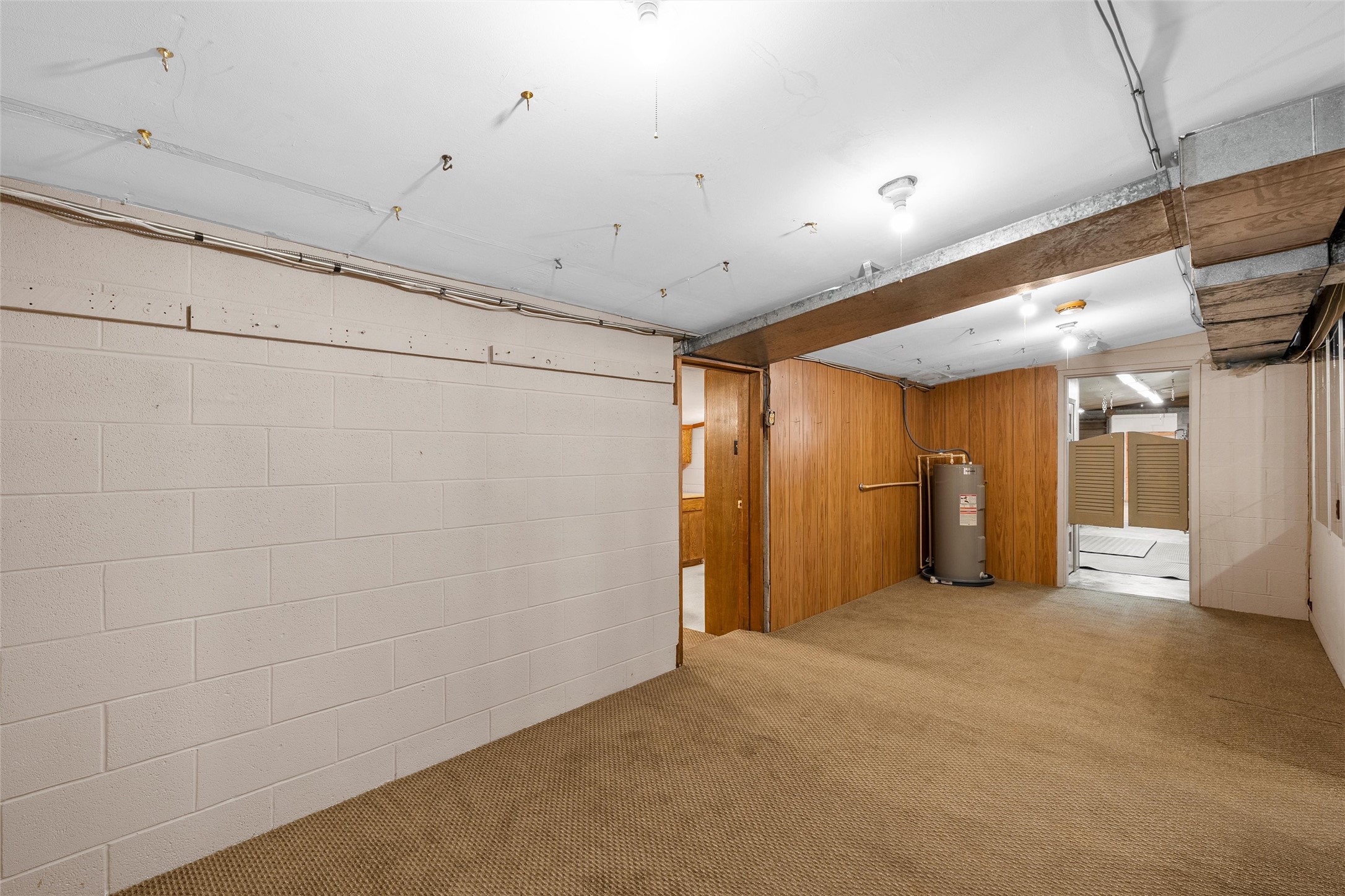 103-105 E Center Street